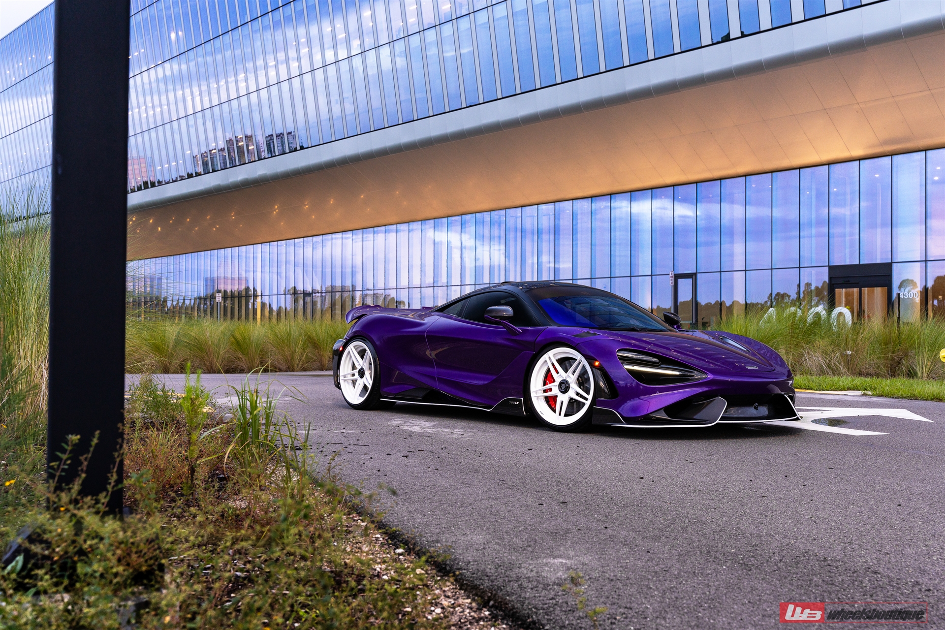 McLaren 765LT – AN27 SeriesTWO