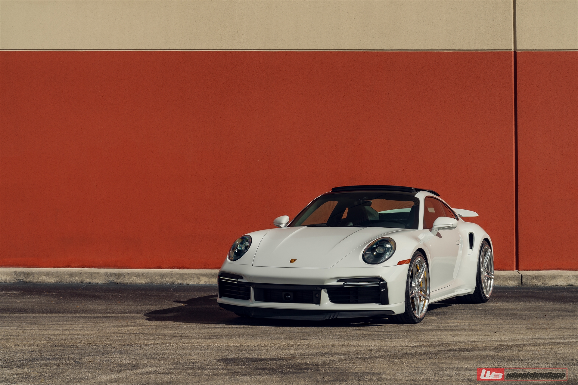 Porsche 992 on ANRKY AN27