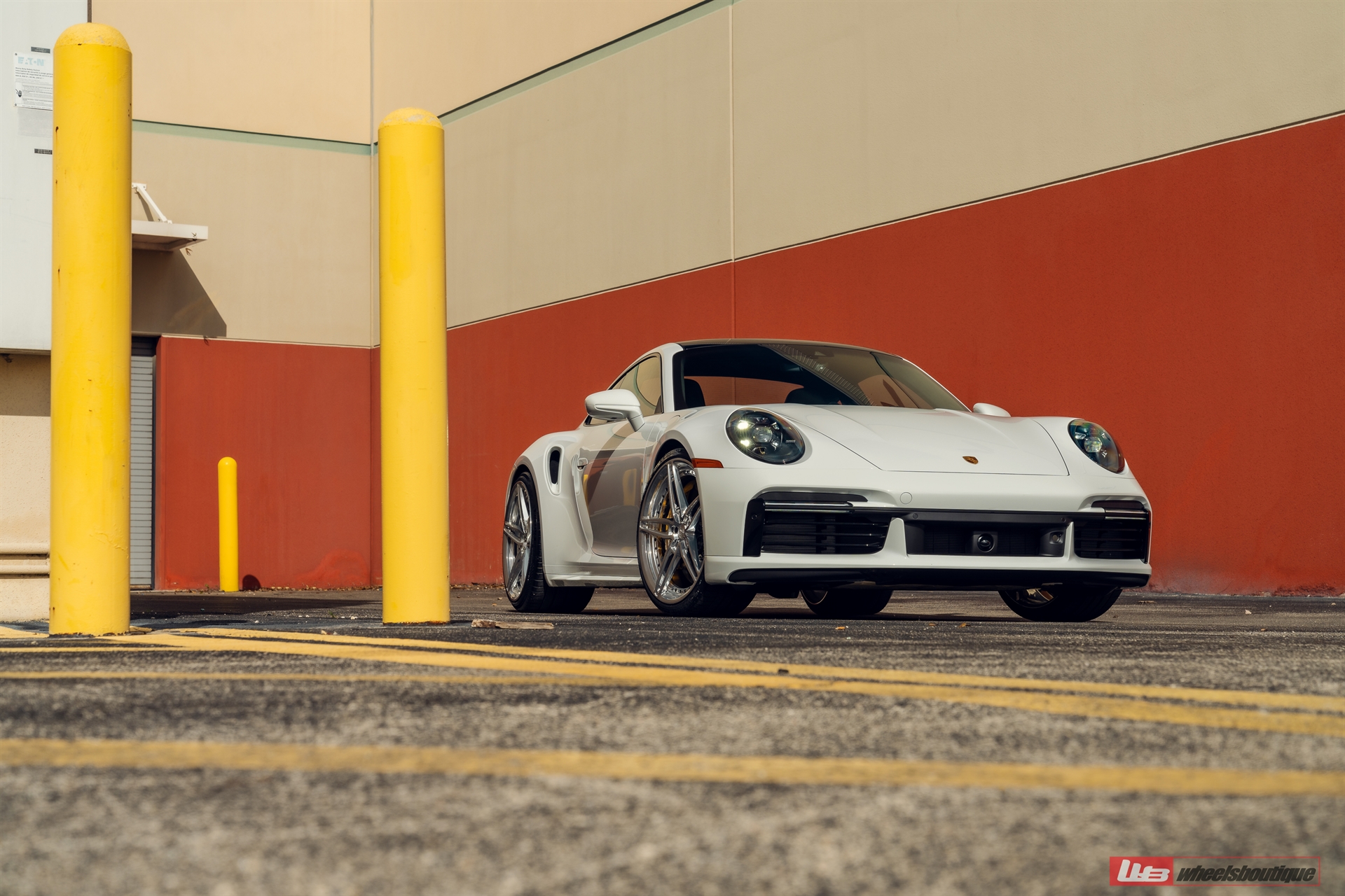 Porsche 992 on ANRKY AN27