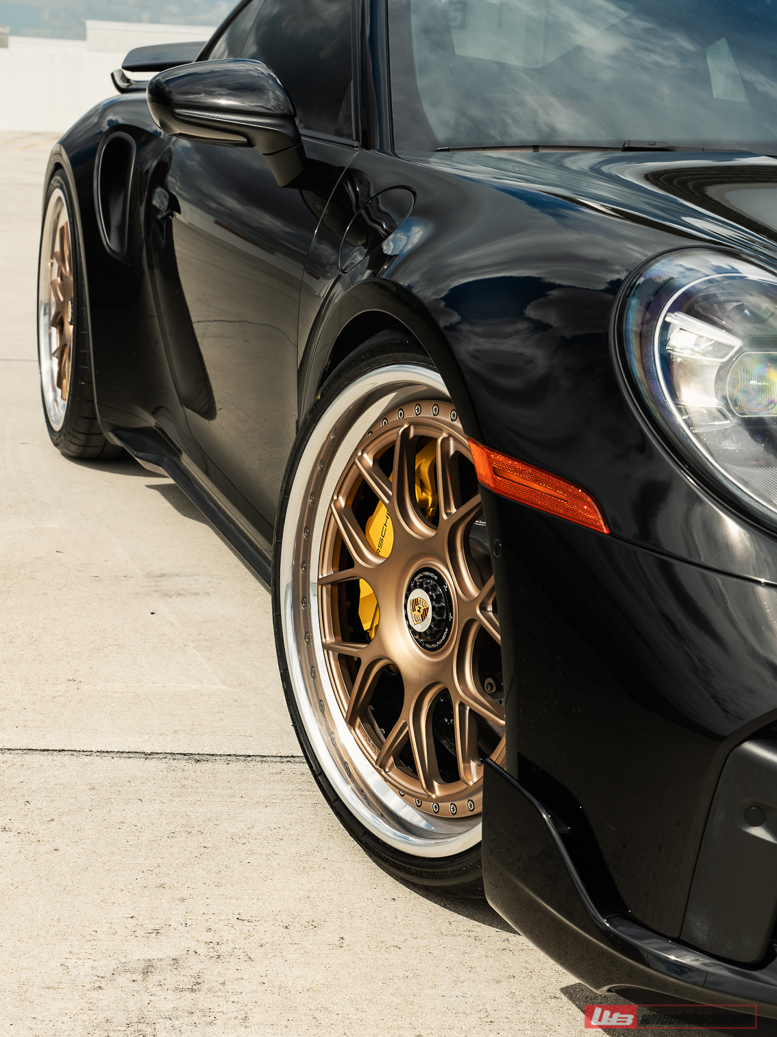 Porsche 992 Turbo S | Black | on ANRKY JDX-314 | Satin Mirror Polished Champagne