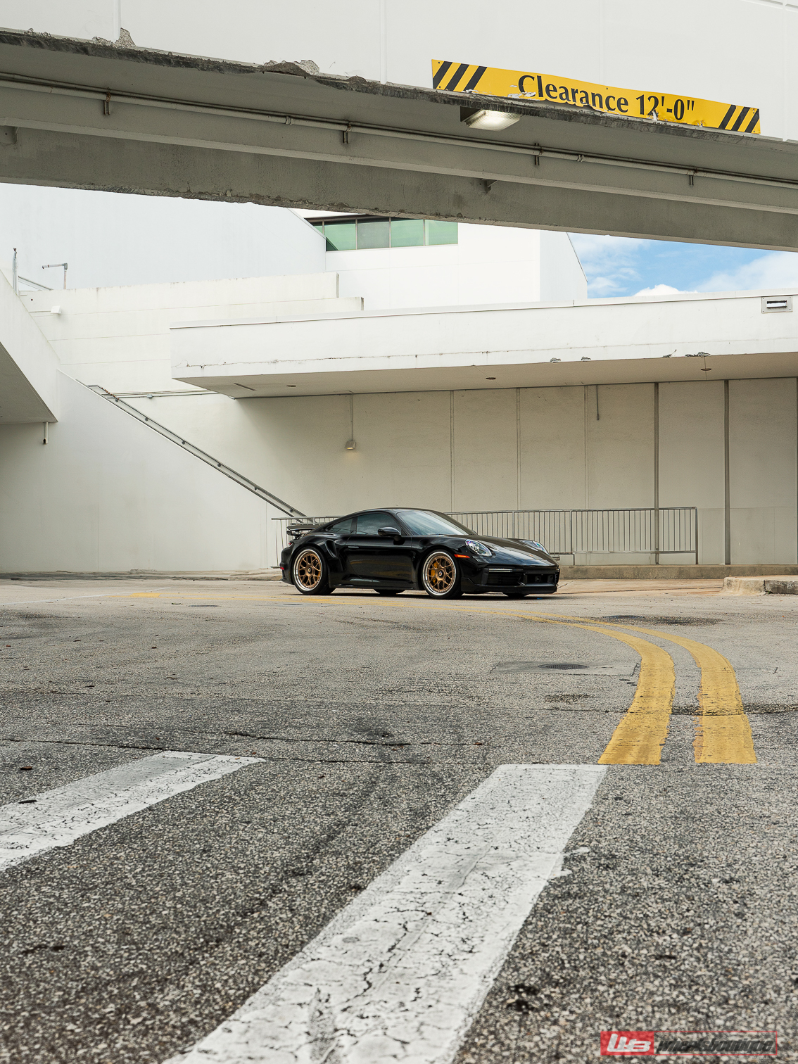 Porsche 992 Turbo S | Black | on ANRKY JDX-314 | Satin Mirror Polished Champagne
