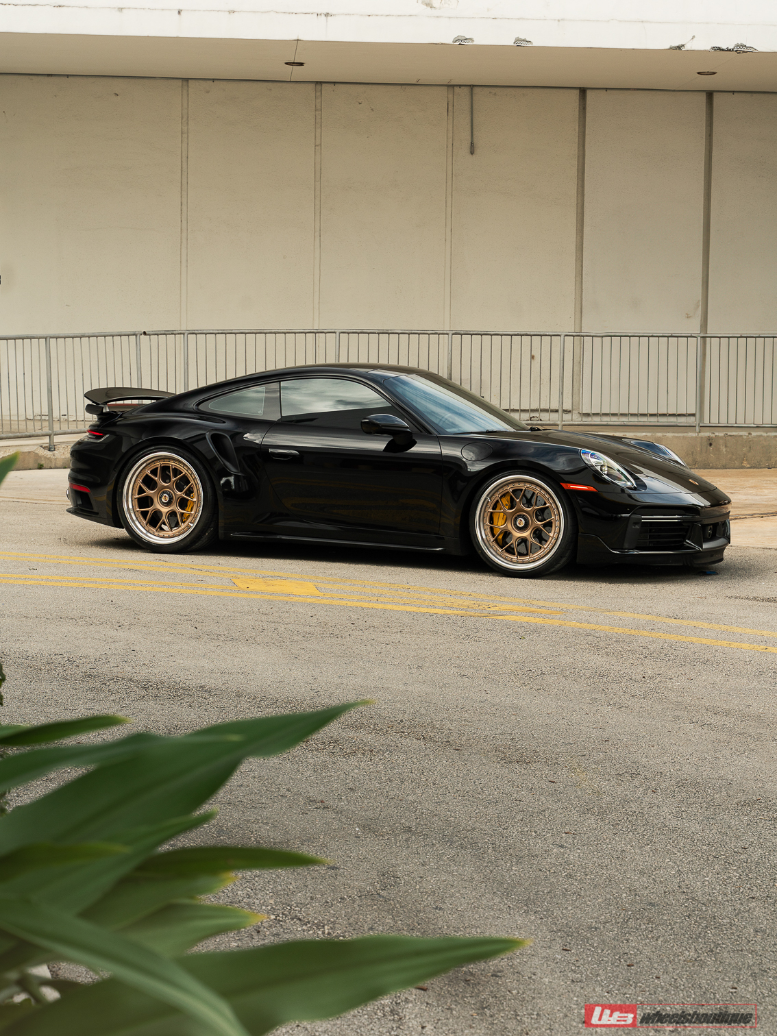 Porsche 992 Turbo S | Black | on ANRKY JDX-314 | Satin Mirror Polished Champagne