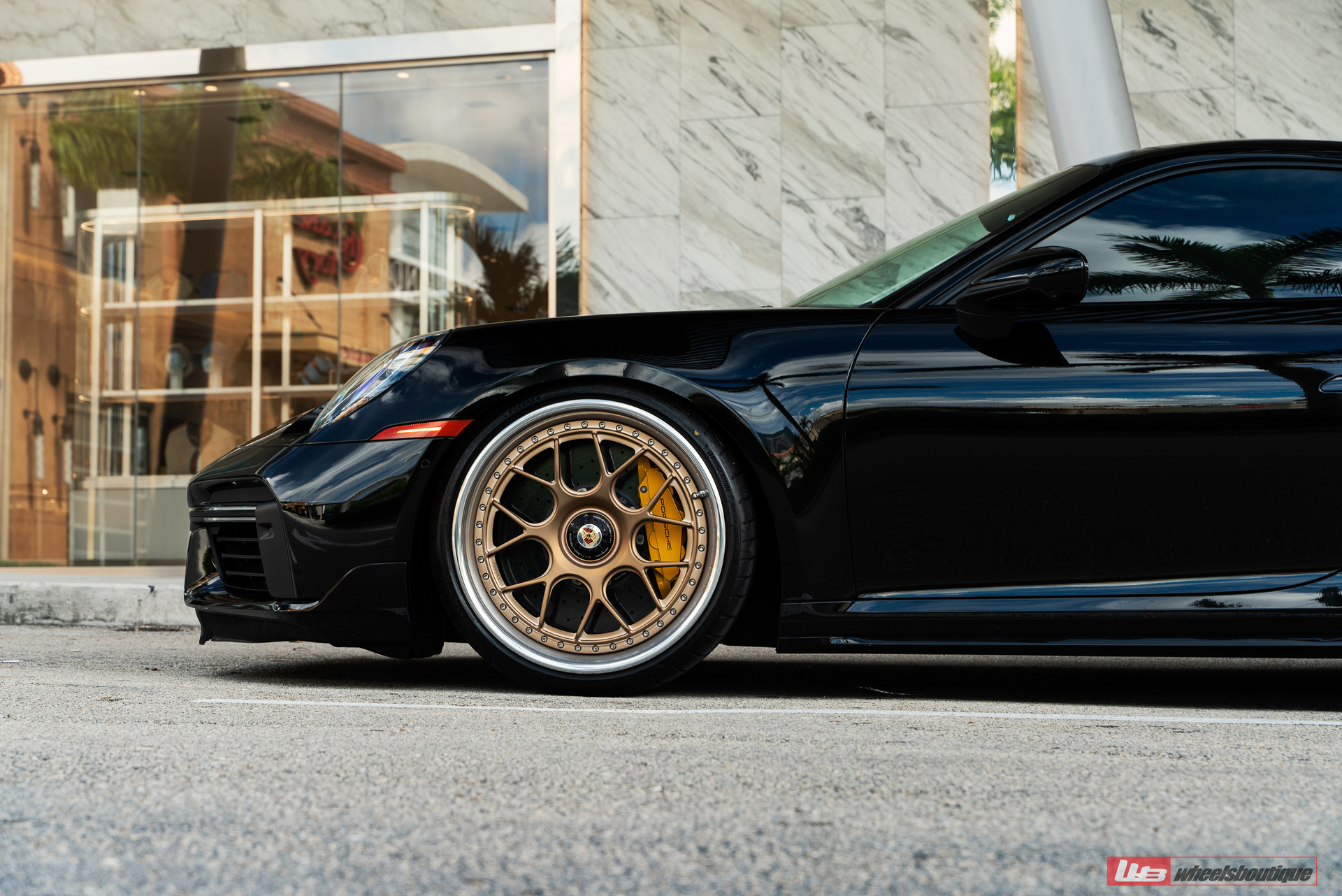Porsche 992 Turbo S | Black | on ANRKY JDX-314 | Satin Mirror Polished Champagne