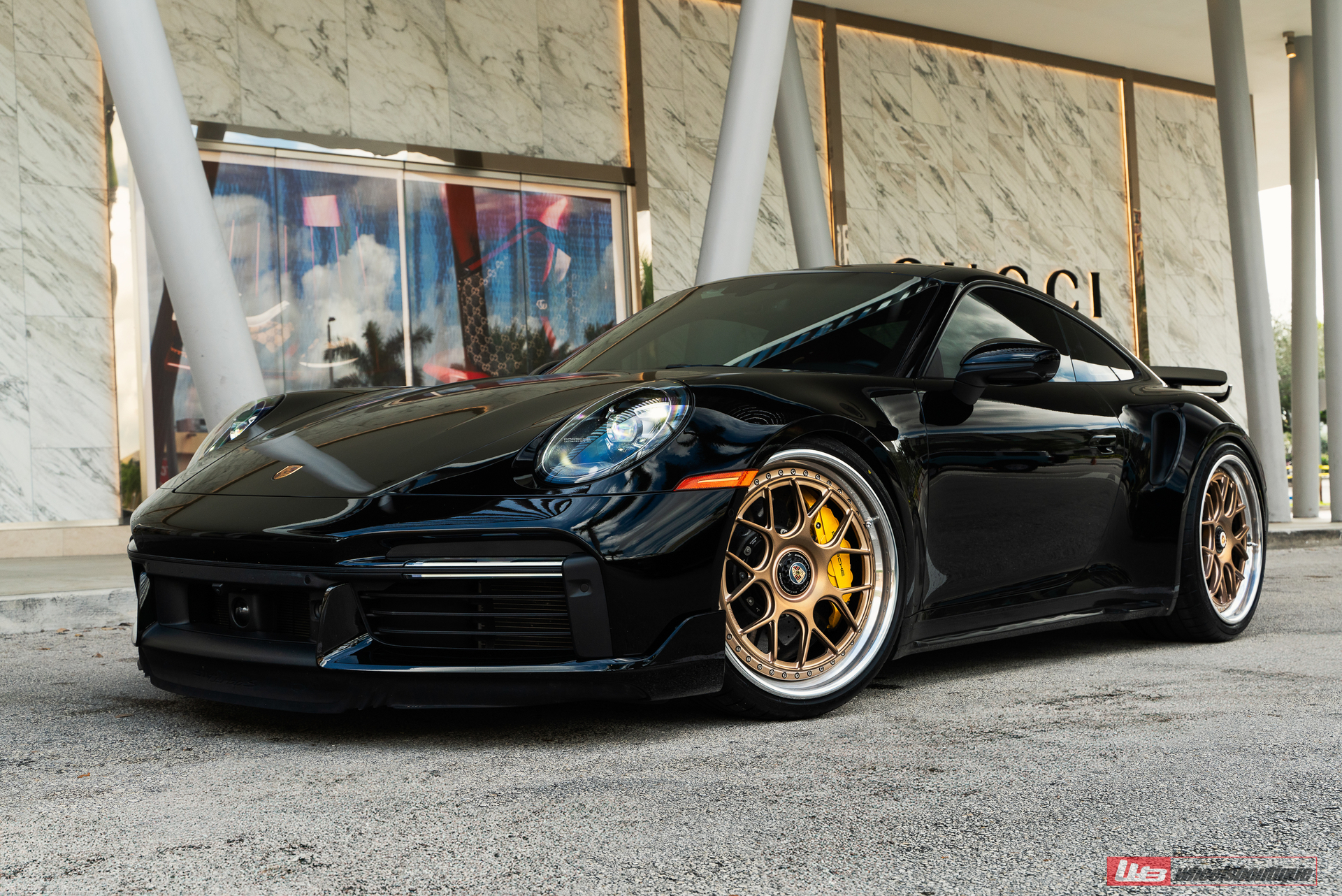 Porsche 992 Turbo S | Black | on ANRKY JDX-314 | Satin Mirror Polished Champagne