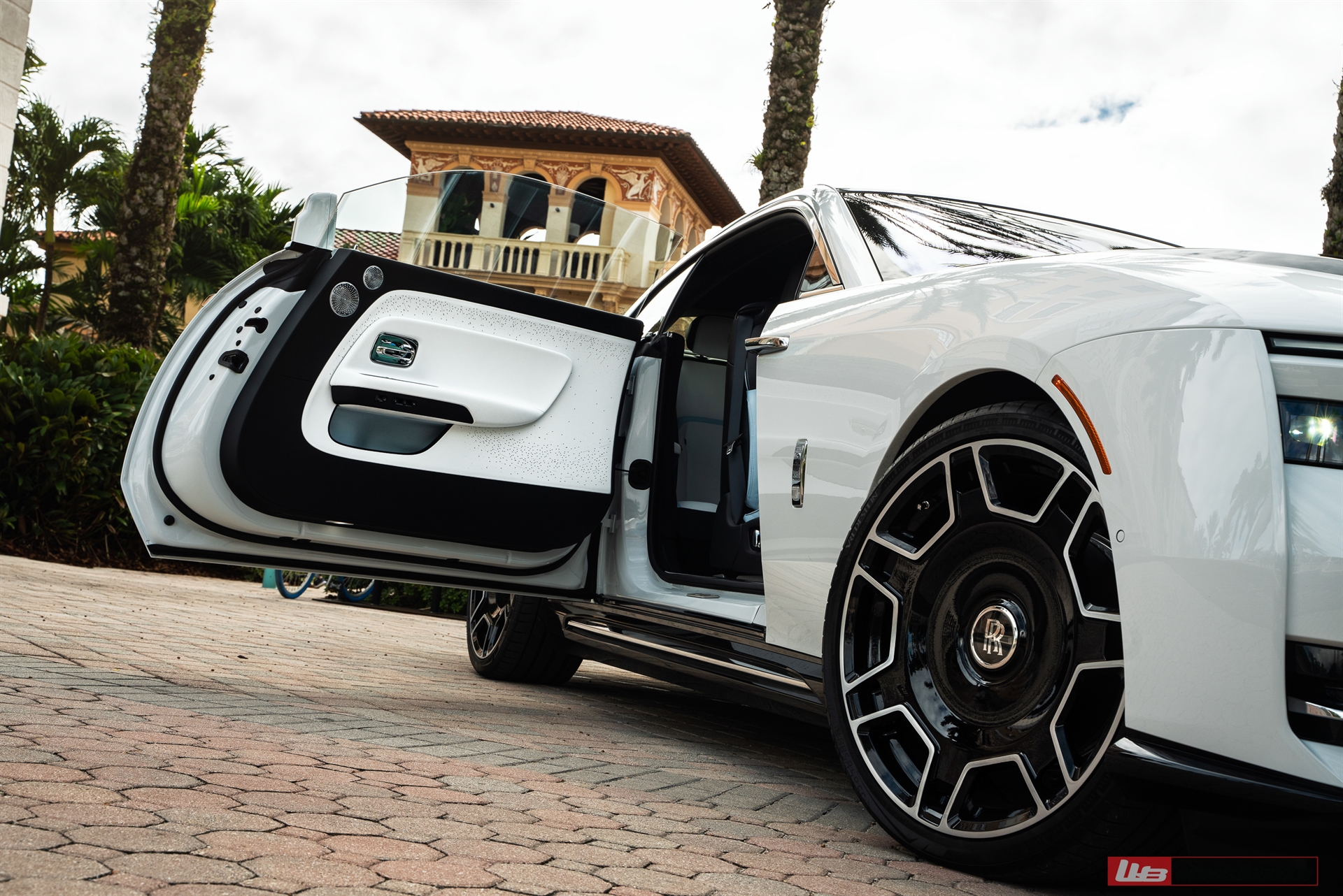 Rolls Royce Spectre – RF|Series RF-177