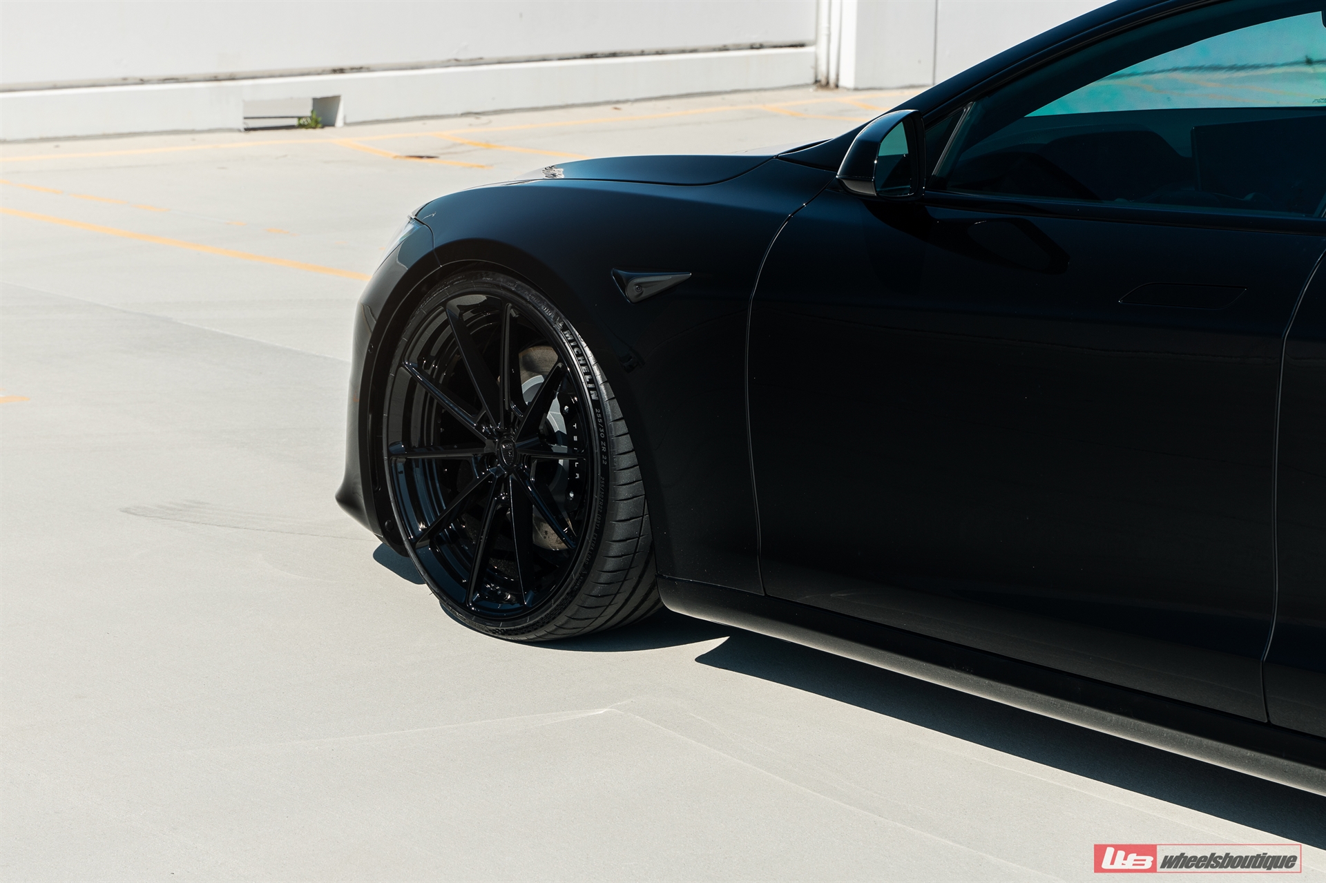 ANRKY AN28 | Tesla Model S Plaid 1