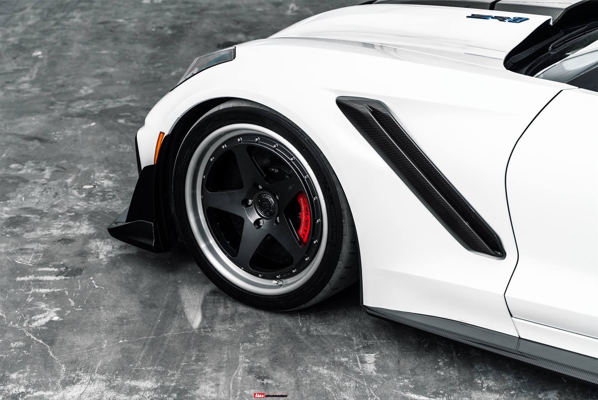 AL13 C005R | Chevrolet C7 Corvette ZR1