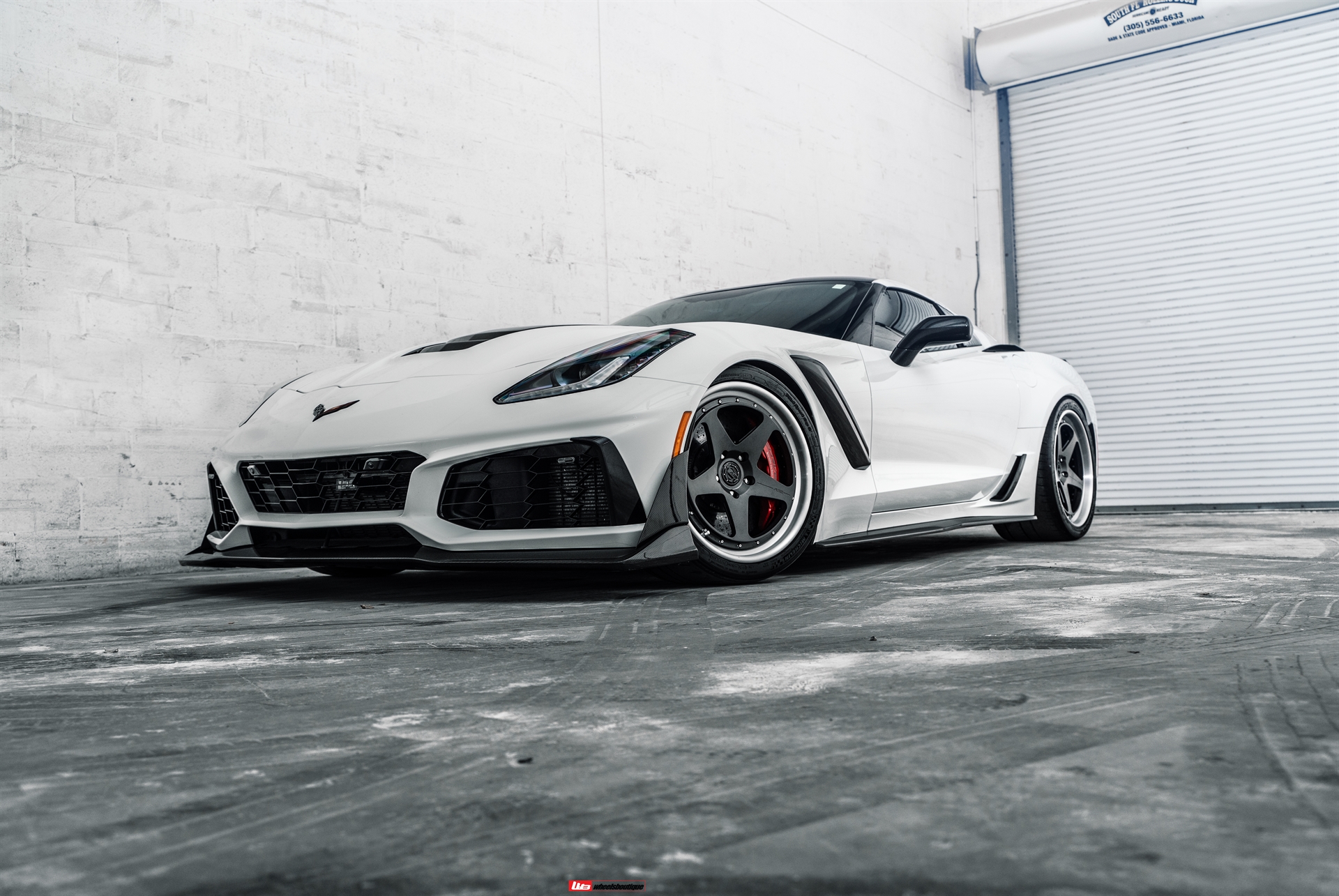 AL13 C005R | Chevrolet C7 Corvette ZR1