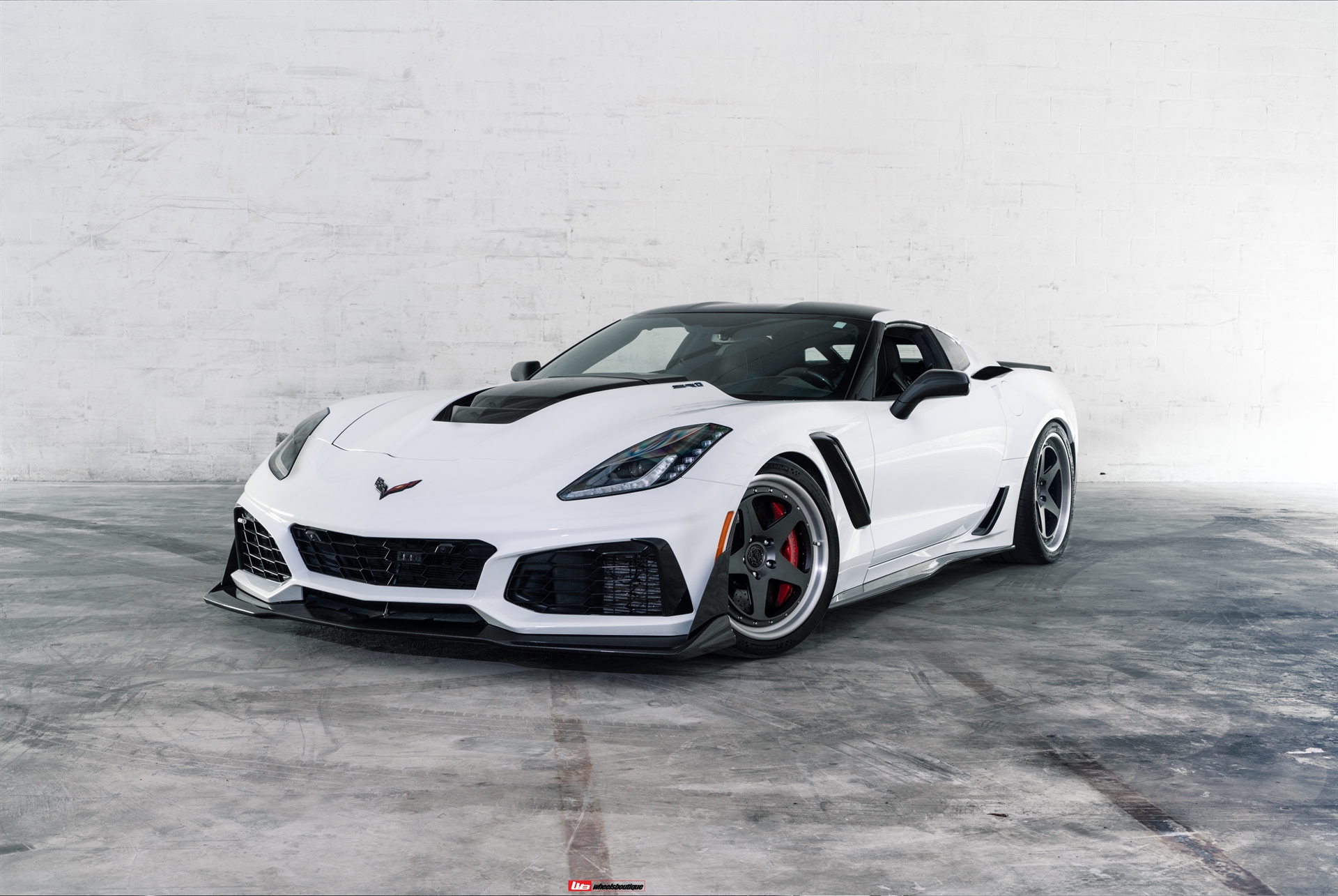 AL13 C005R | Chevrolet C7 Corvette ZR1