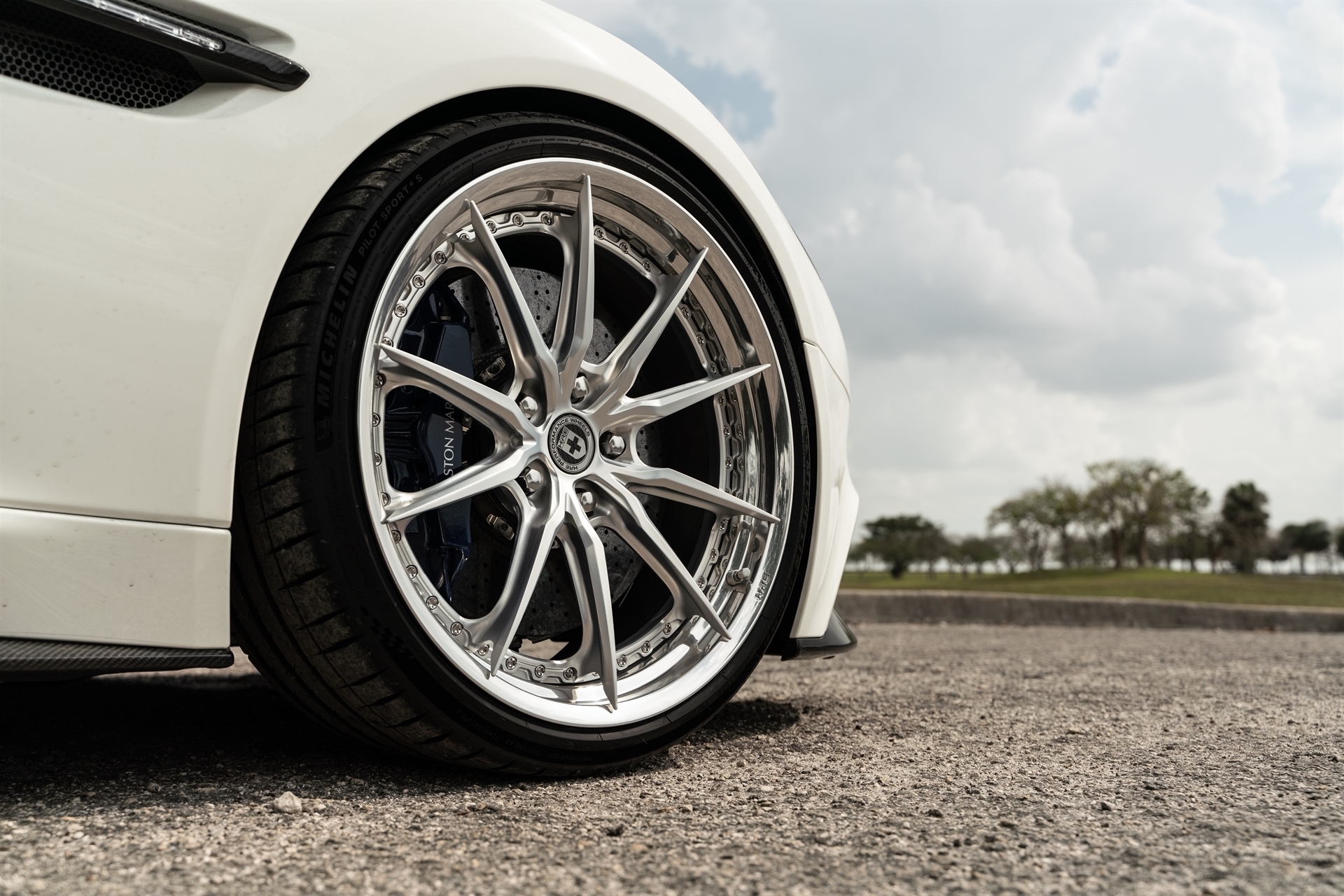 HRE S104SC | Aston Martin Vanquish Volante