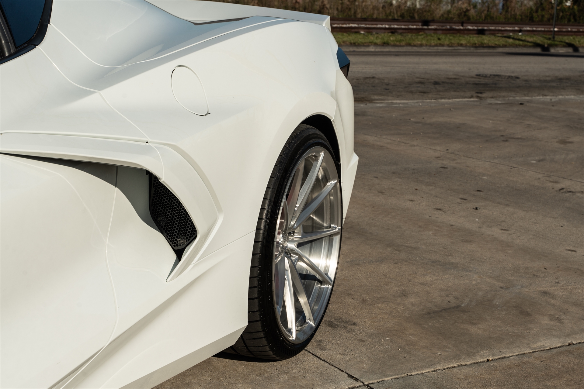 Chevrolet Corvette C8 | Artic Wight | on ANRKY AN12 | Brushed Clear