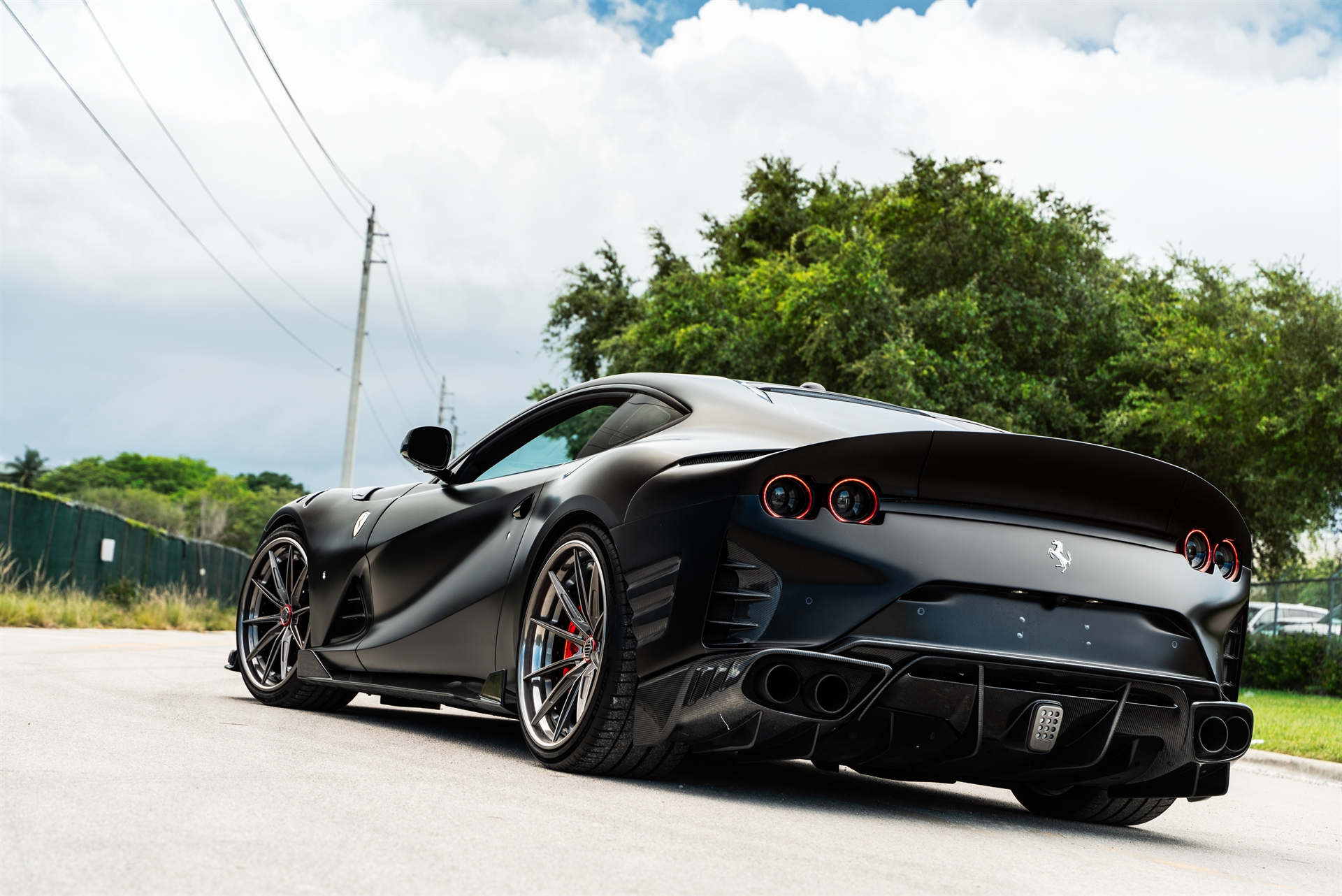 Duke Dynamics 812 | Nero Daytona | on 1886 G-010 | Polished Smoke | Duke Dynamics FEROCE Kit