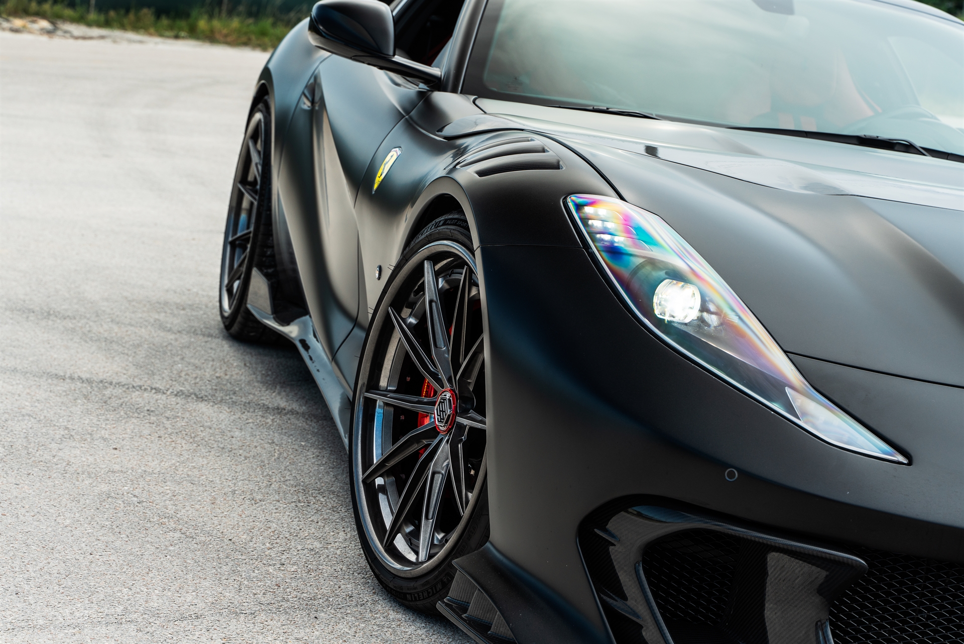 Duke Dynamics 812 | Nero Daytona | on 1886 G-010 | Polished Smoke | Duke Dynamics FEROCE Kit