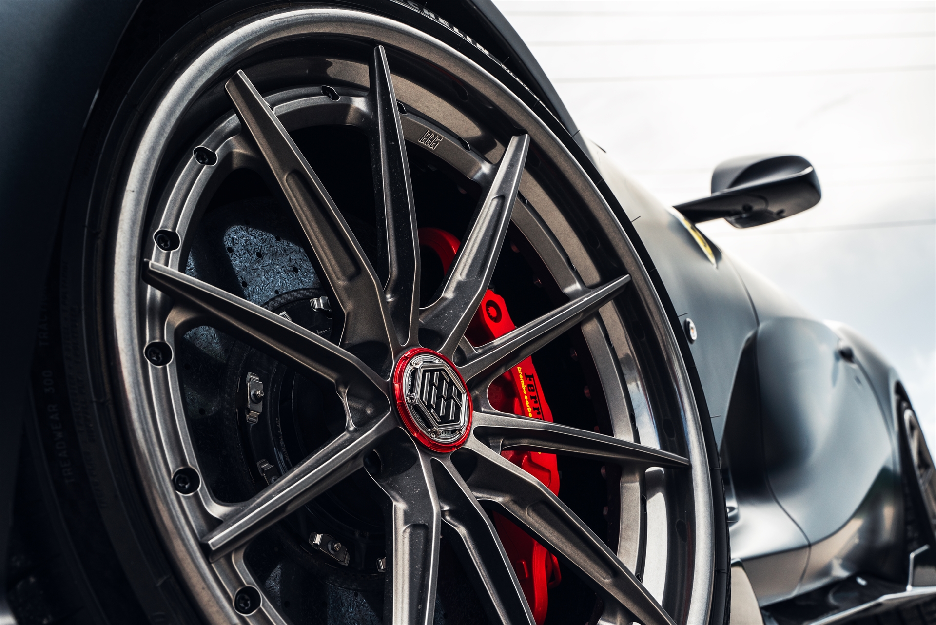 Duke Dynamics 812 | Nero Daytona | on 1886 G-010 | Polished Smoke | Duke Dynamics FEROCE Kit