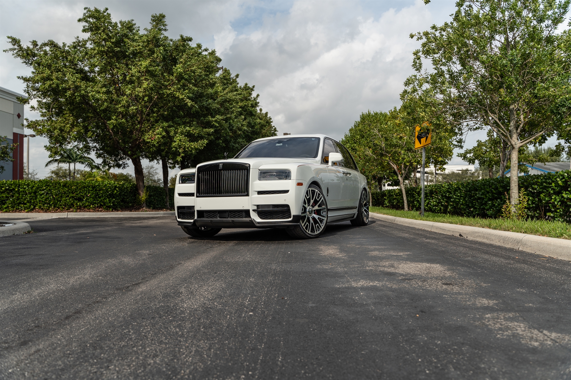 Mansory V.6 | Rolls-Royce Cullinan Black Badge