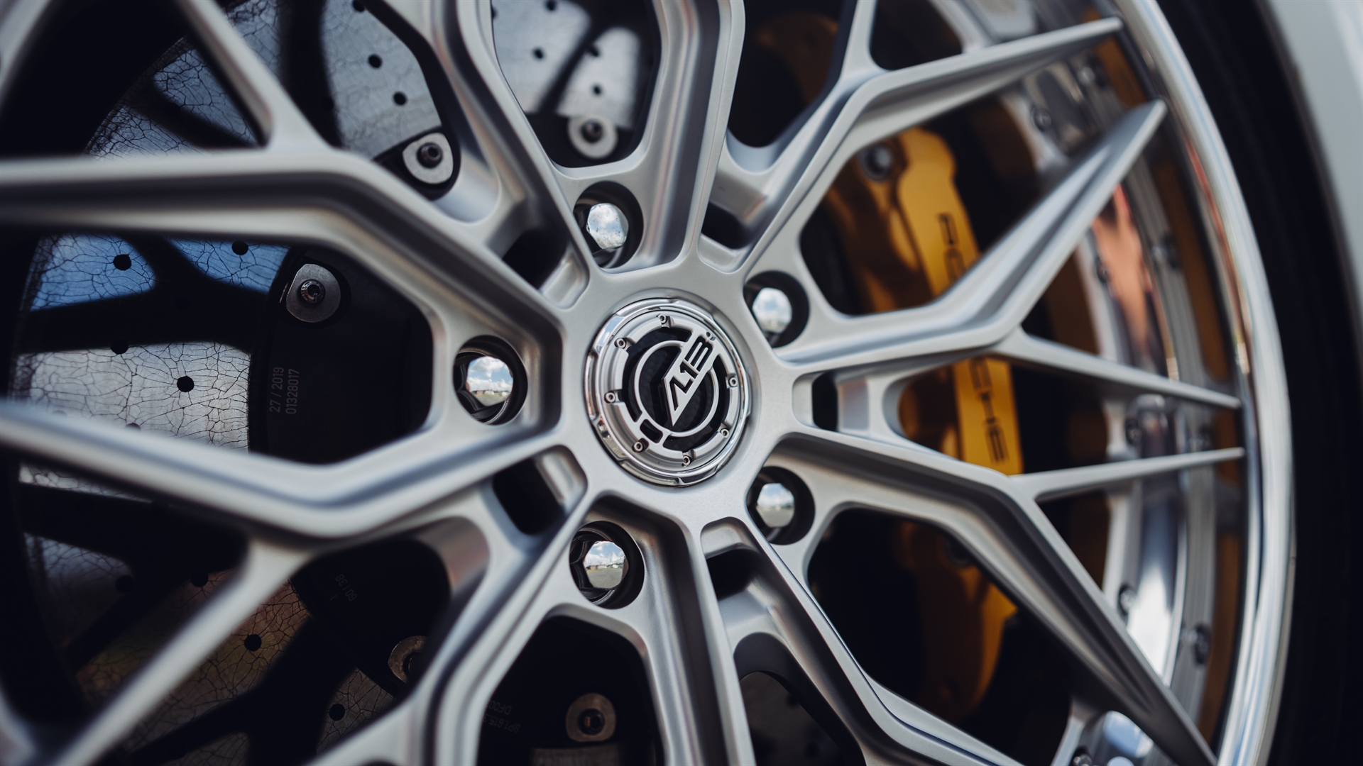 AL13 R80 | Porsche 992 C4S