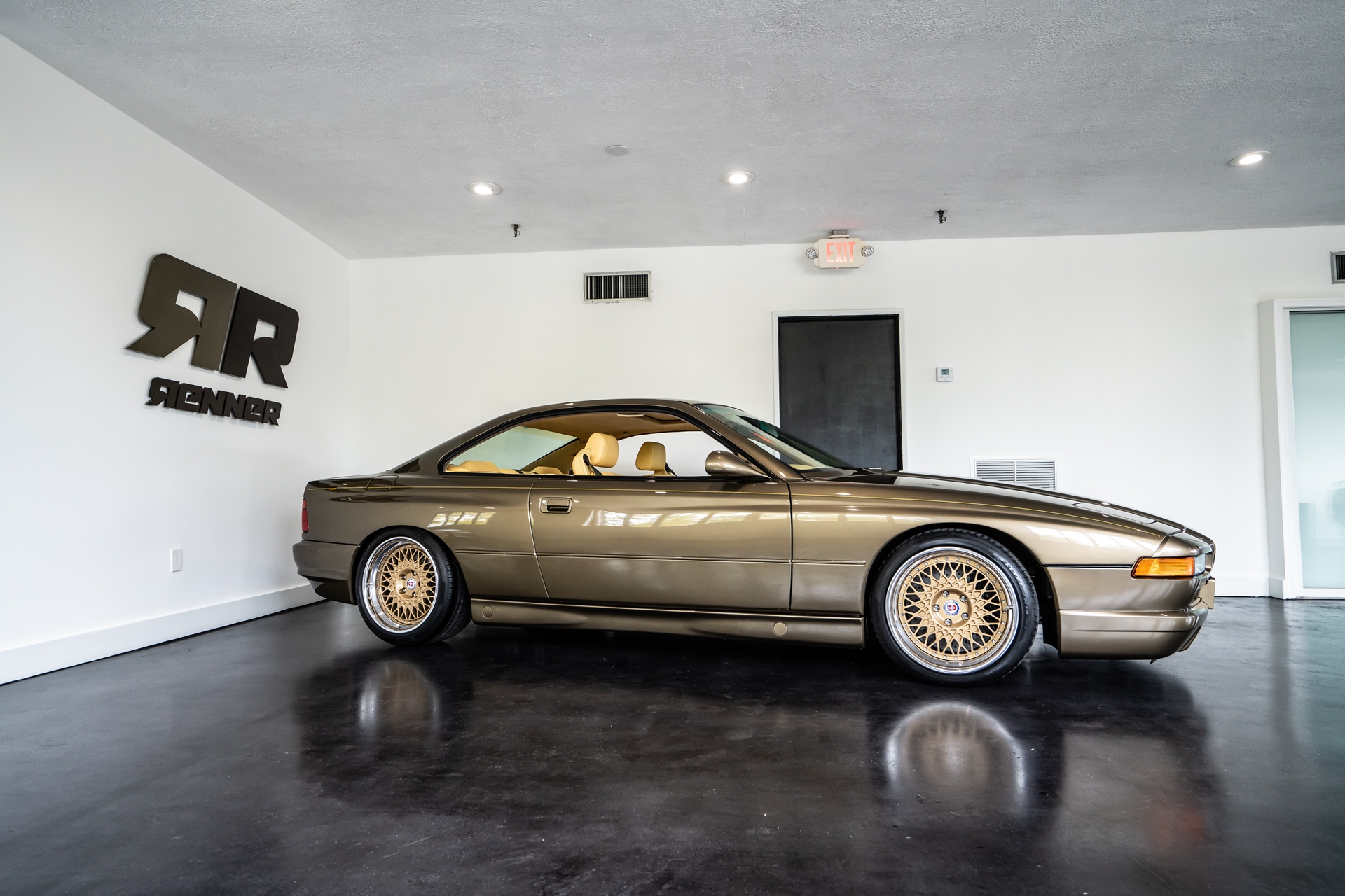 BMW G15 M850i on HRE P101 & Renner Projekt 8 (E31) on HRE Vintage 501