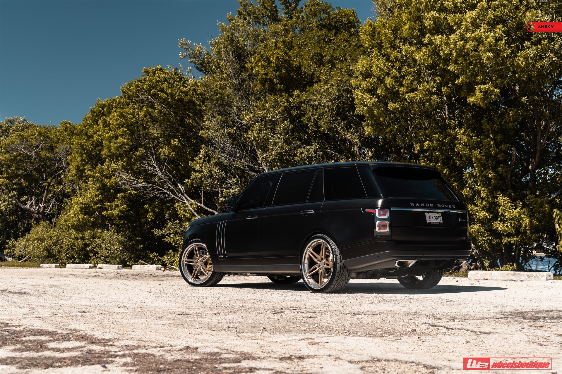 ANRKY AN37 | Land Rover Range Rover LWB Autobiography 1