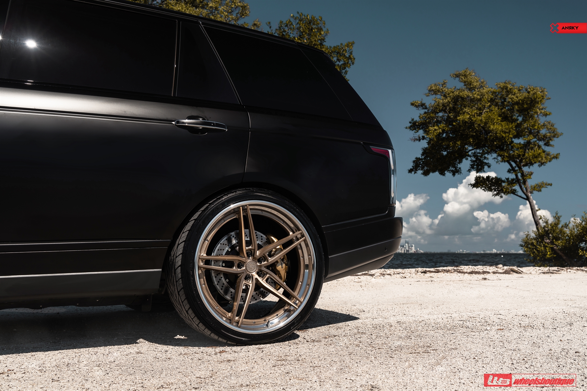 ANRKY AN37 | Land Rover Range Rover LWB Autobiography 1