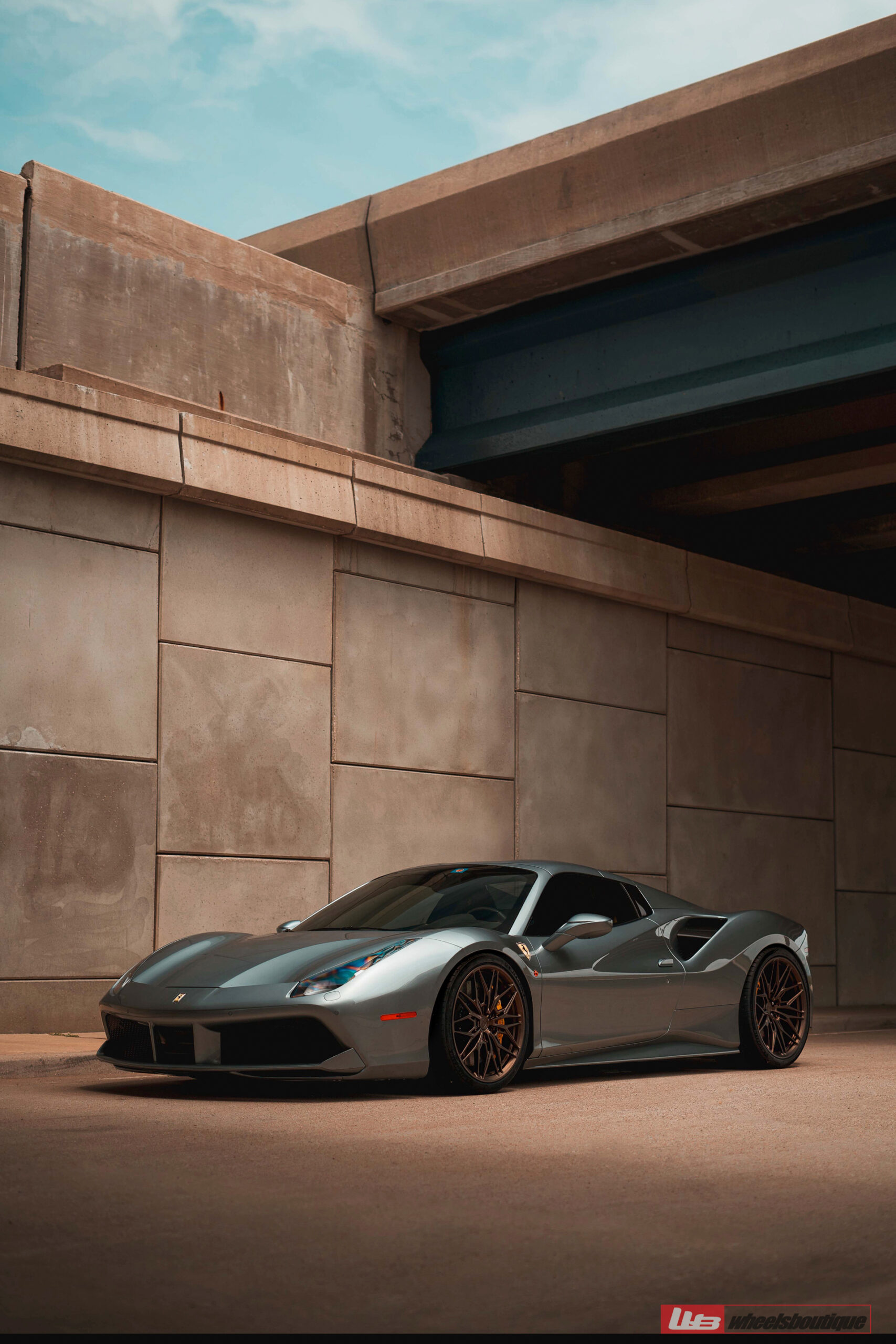 Ferrari 488 Spider | Grigio Silverstone | on ANRKY S1-X1 | Satin Bronze