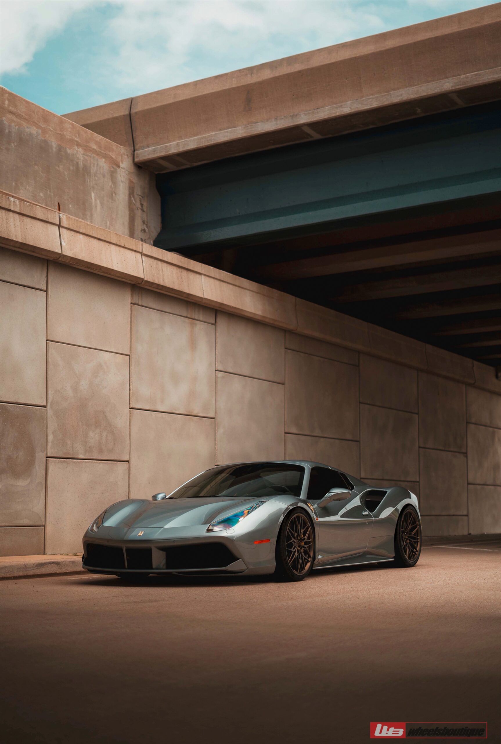 Ferrari 488 Spider | Grigio Silverstone | on ANRKY S1-X1 | Satin Bronze
