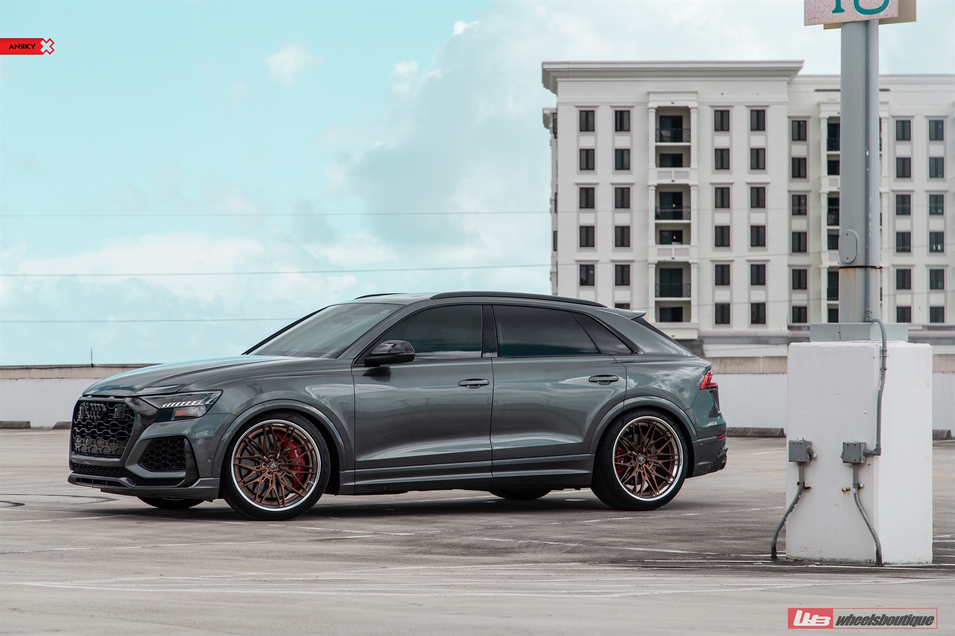 AUDI RSQ8 ON ANRKY S3-X1