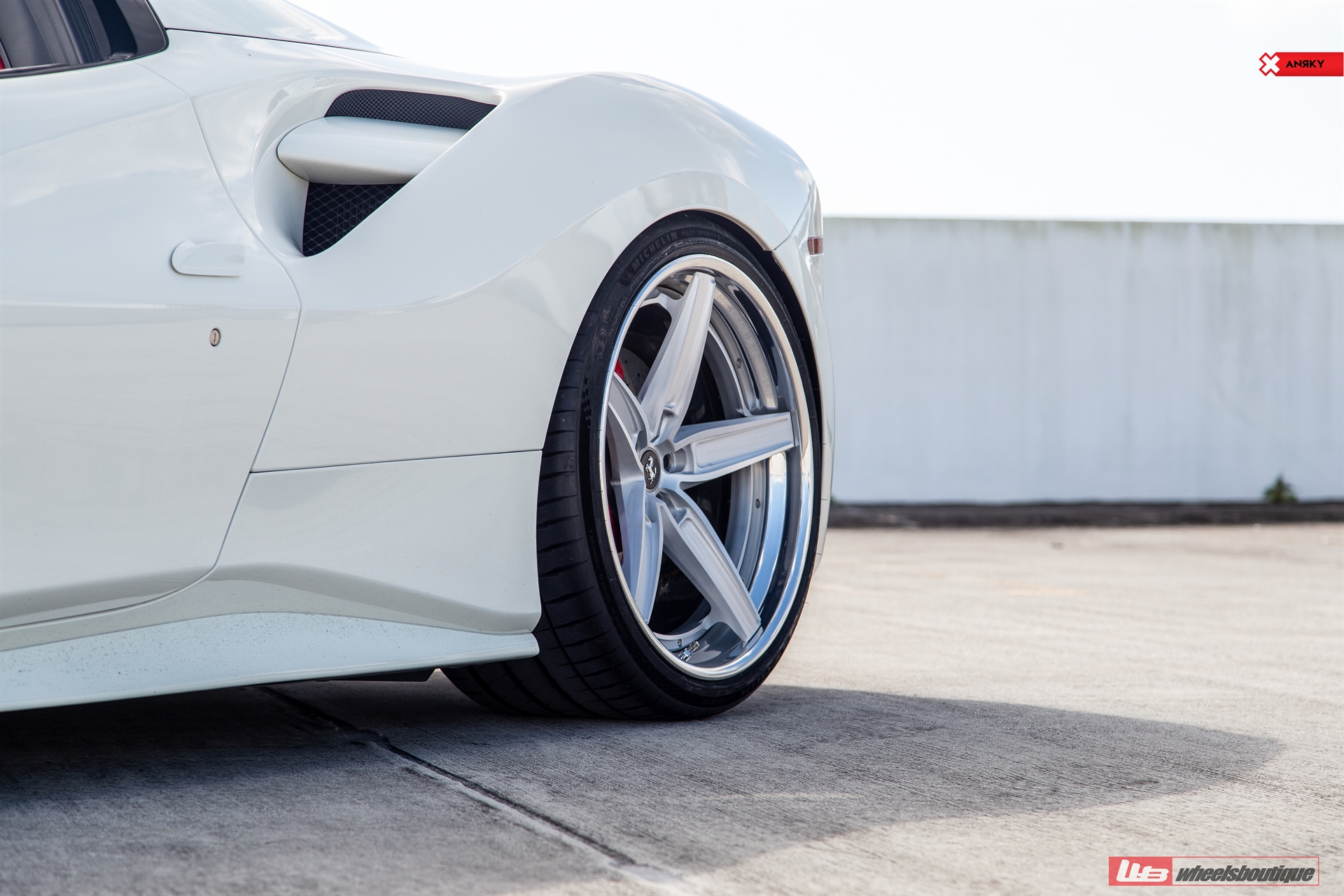 Ferrari 488 Spider | Bianco Avus | on ANRKY AN35 | Brushed Clear