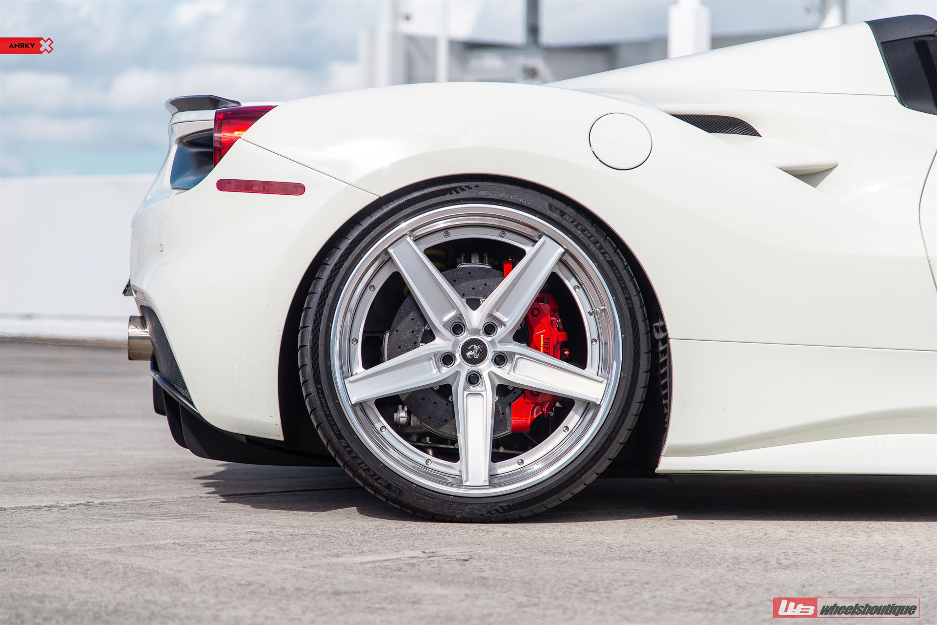 Ferrari 488 Spider | Bianco Avus | on ANRKY AN35 | Brushed Clear