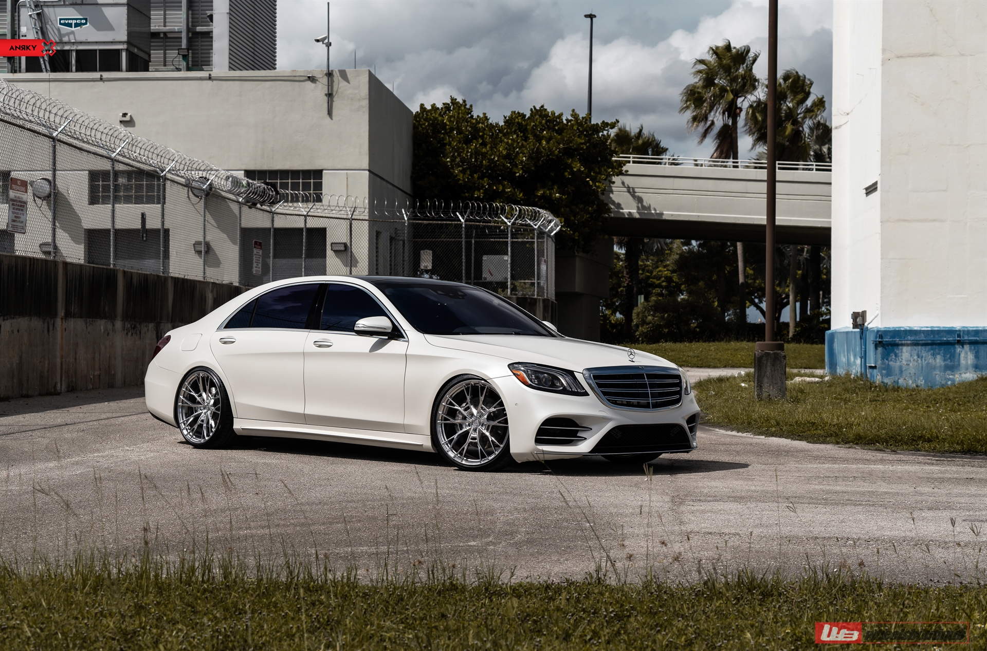 MERCEDES-BENZ W222 S560 ON ANRKY S1-X5