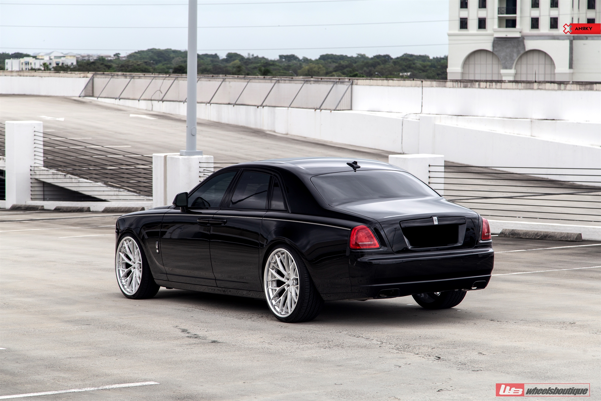 ROLLS-ROYCE GHOST ON ANRKY AN30