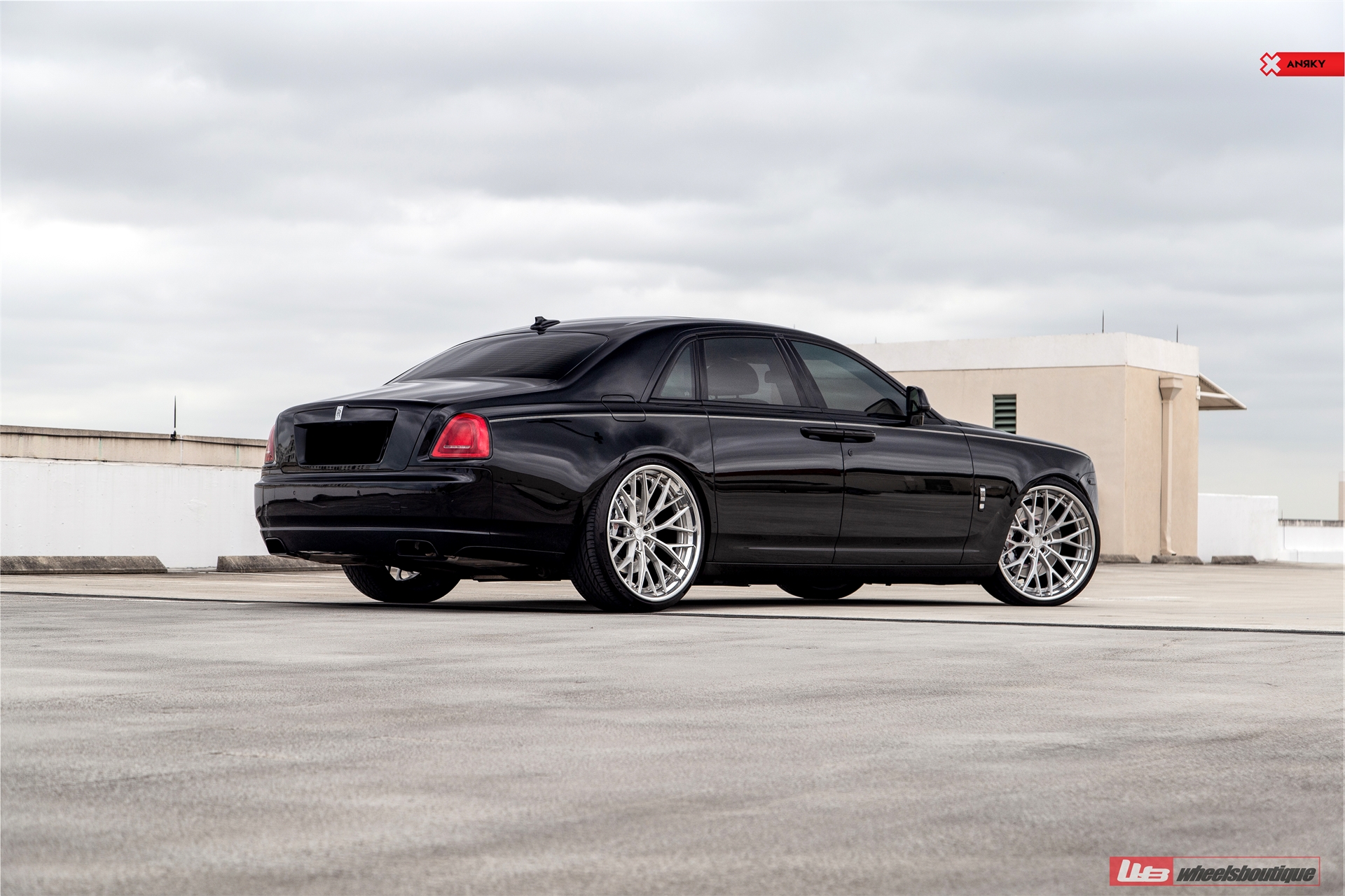 ROLLS-ROYCE GHOST ON ANRKY AN30