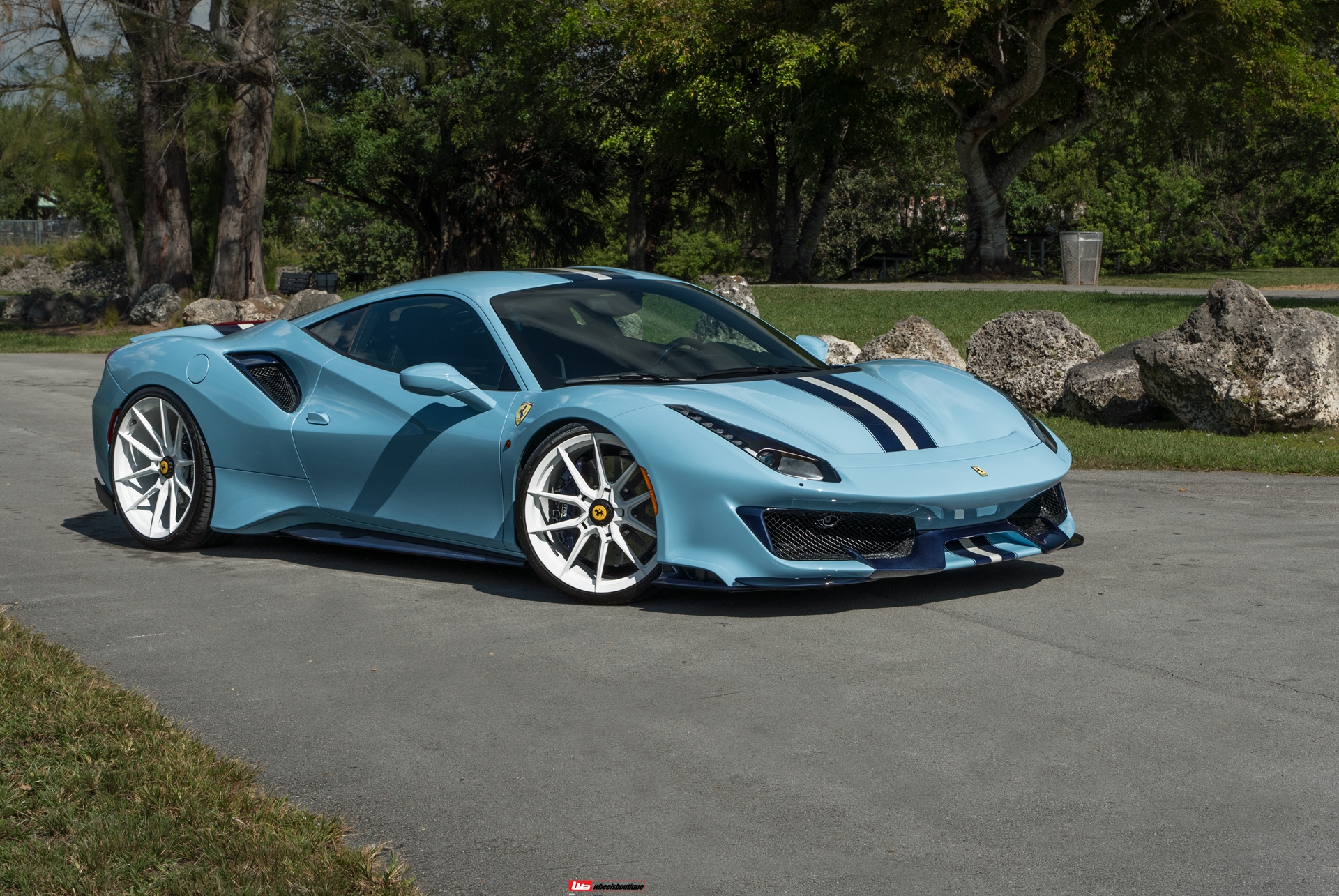 Ferrari 488 Pista | Azzuro La Plata | Novitec NF10 ZV | Gloss White