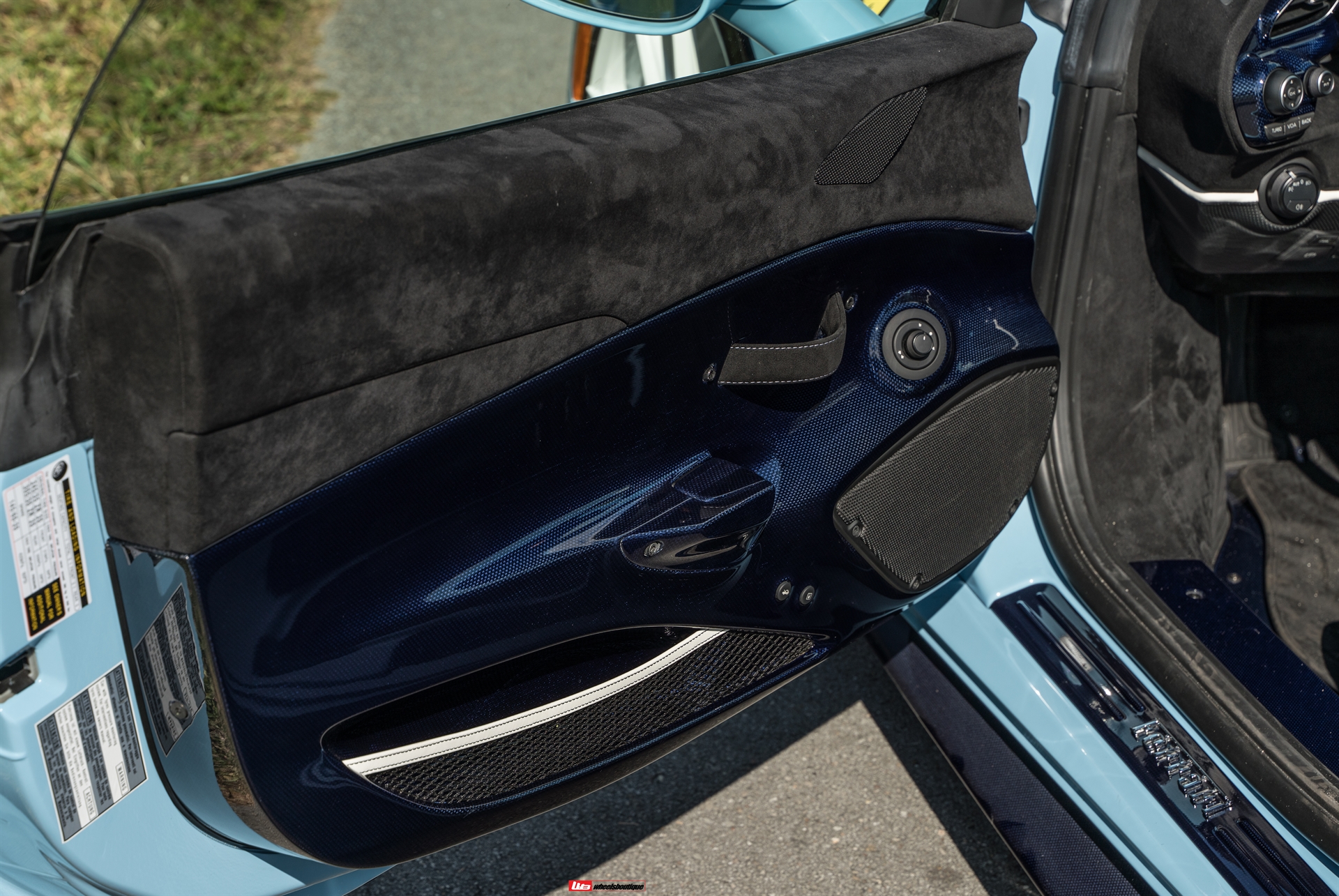 Ferrari 488 Pista | Azzuro La Plata | Novitec NF10 ZV | Gloss White