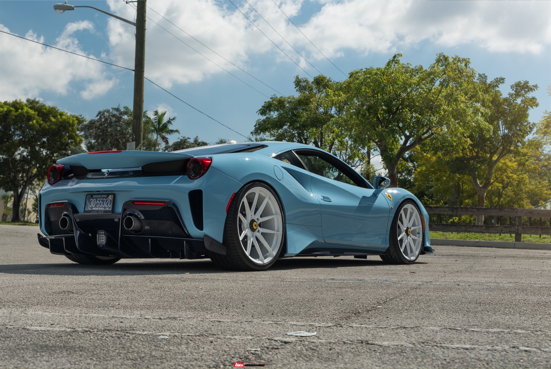 Ferrari 488 Pista | Azzuro La Plata | Novitec NF10 ZV | Gloss White