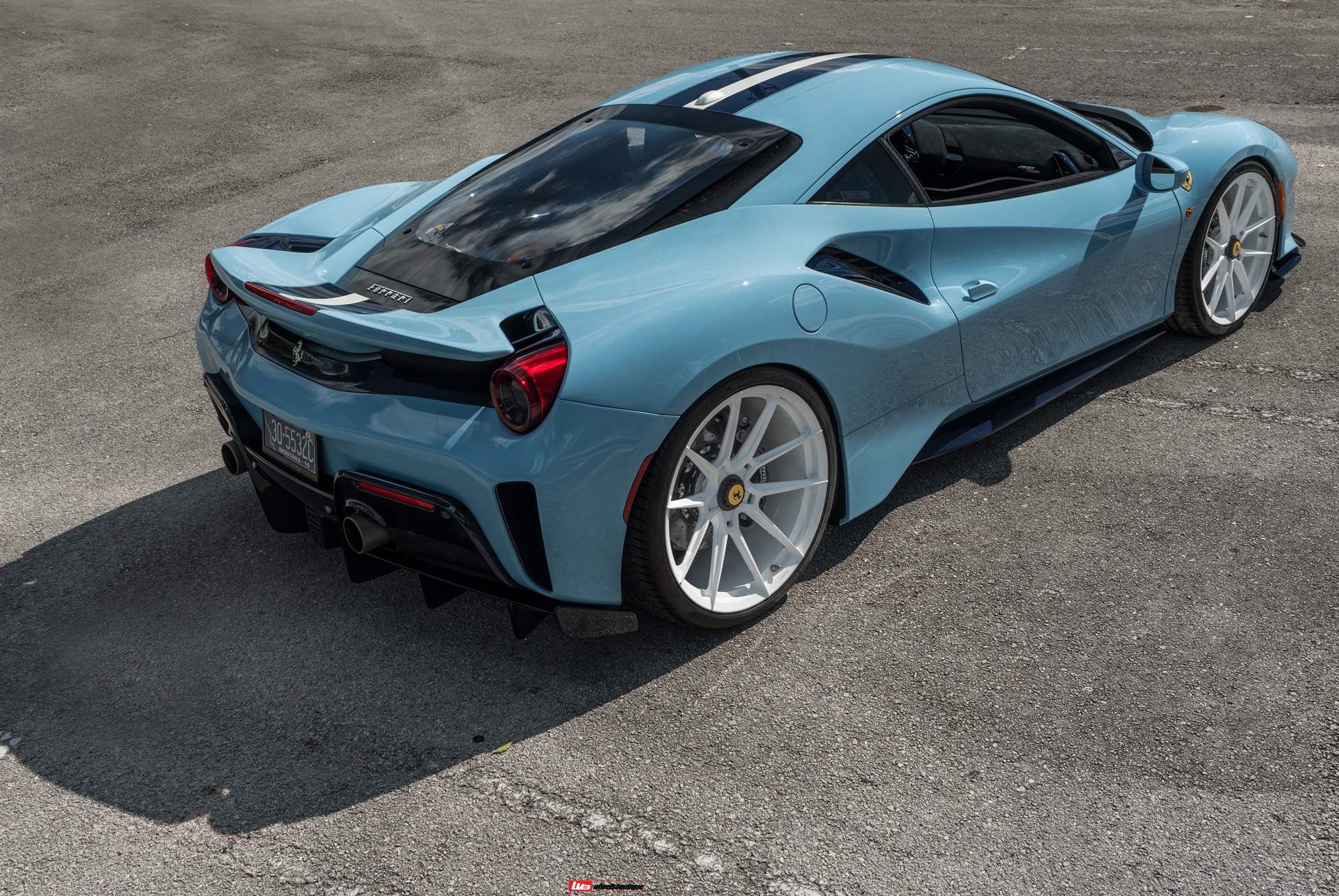 Ferrari 488 Pista | Azzuro La Plata | Novitec NF10 ZV | Gloss White