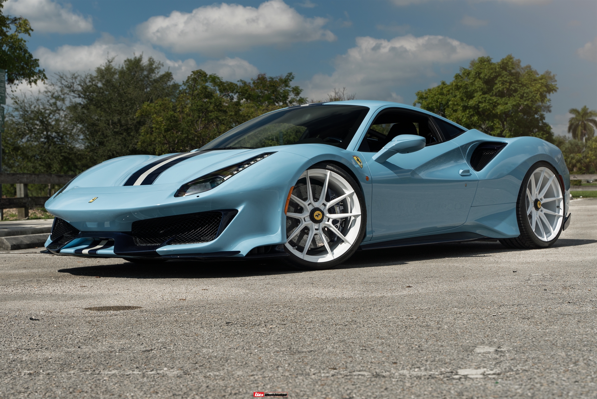 Ferrari 488 Pista | Azzuro La Plata | Novitec NF10 ZV | Gloss White