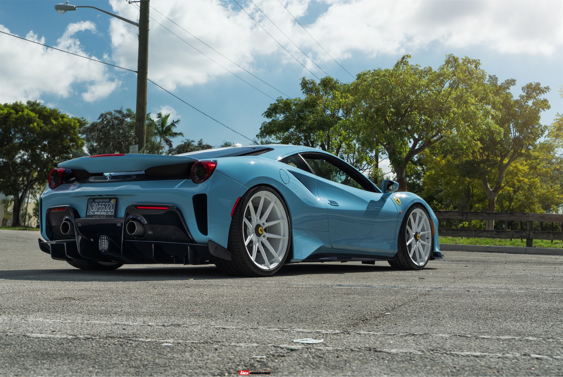 Ferrari 488 Pista | Azzuro La Plata | Novitec NF10 ZV | Gloss White