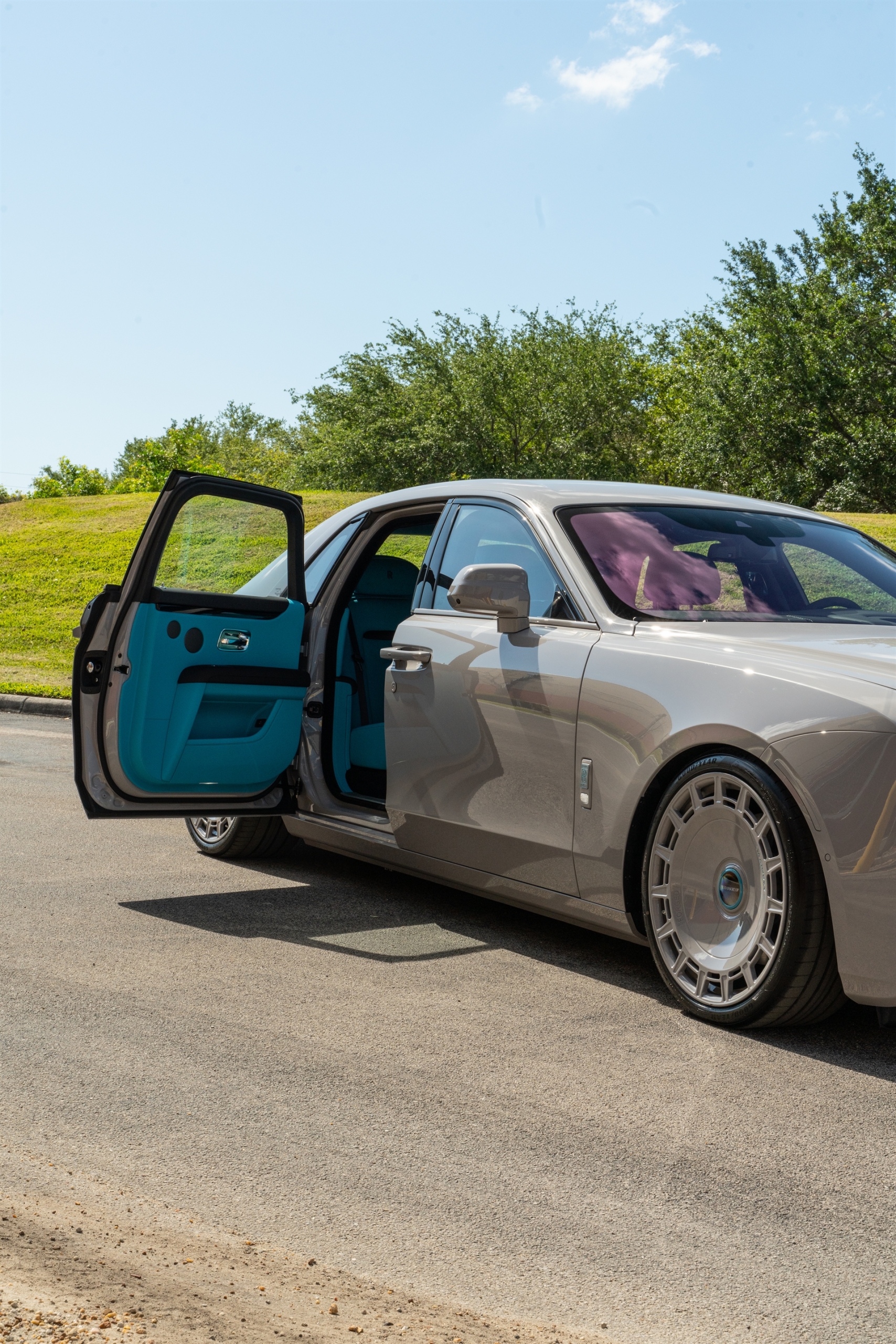 Rolls Royce Ghost Series II | Fashion Grey | on Mansory FD.15 | Fashion Gray