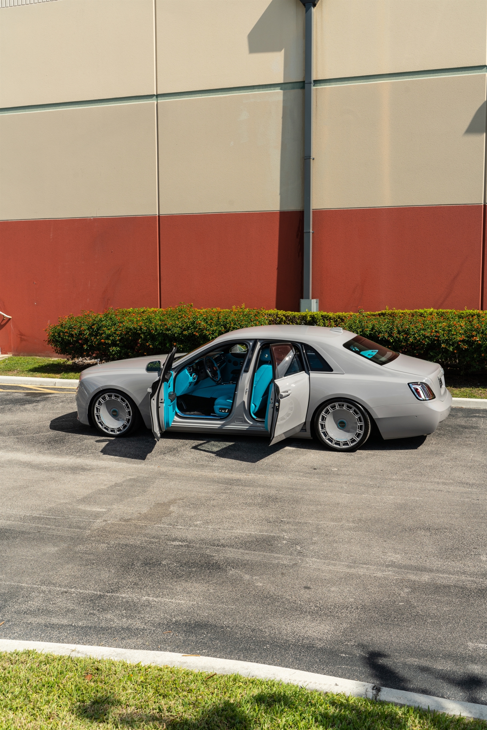 Rolls Royce Ghost Series II | Fashion Grey | on Mansory FD.15 | Fashion Gray