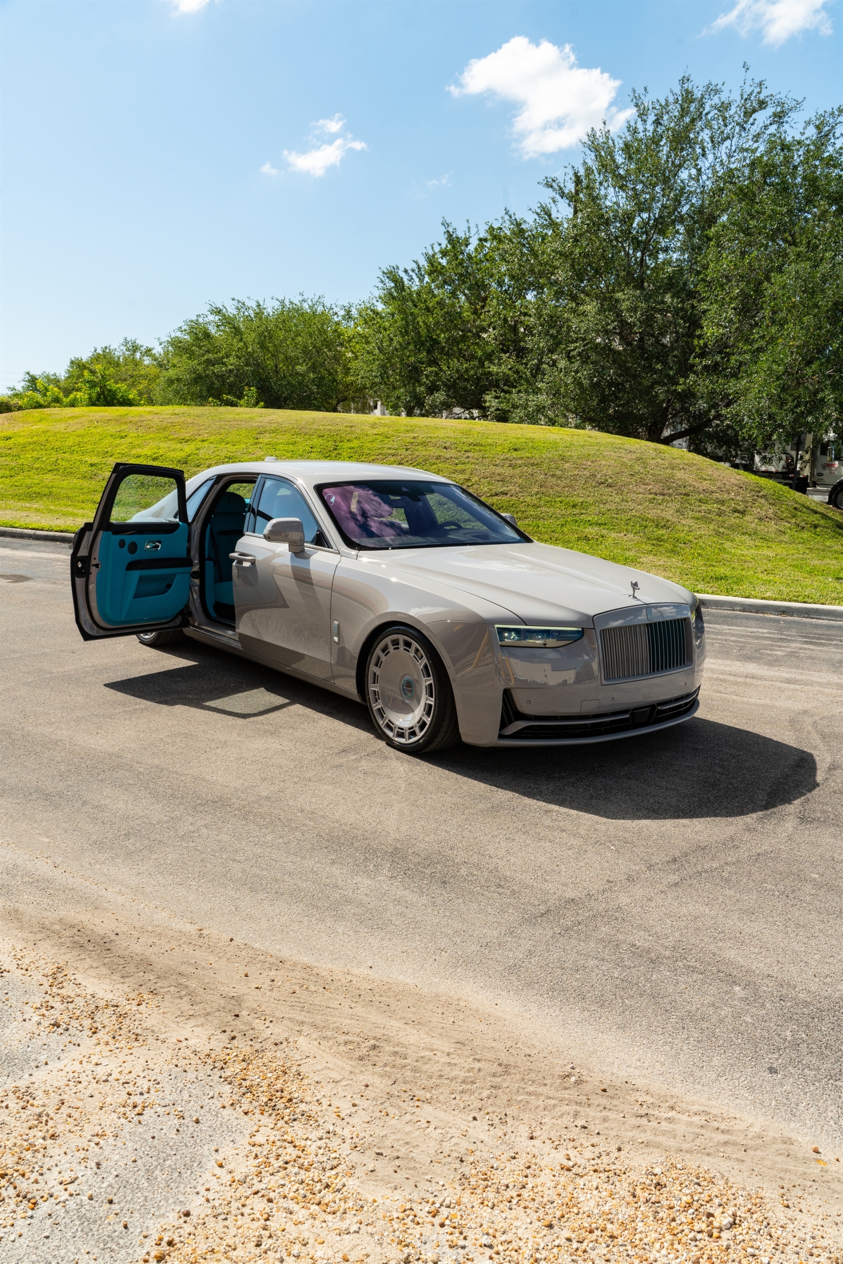 Rolls Royce Ghost Series II | Fashion Grey | on Mansory FD.15 | Fashion Gray
