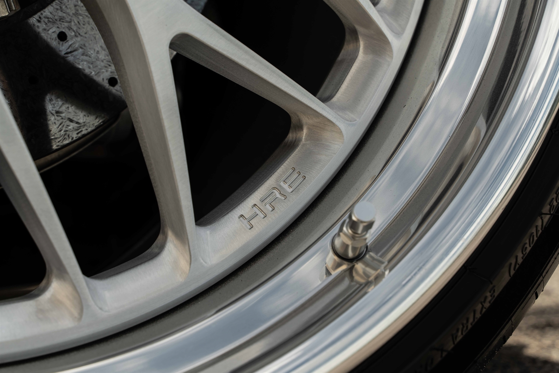 Ferrari 488 GTB | Bianco Fuji | on HRE 520 FMR | Brushed Clear