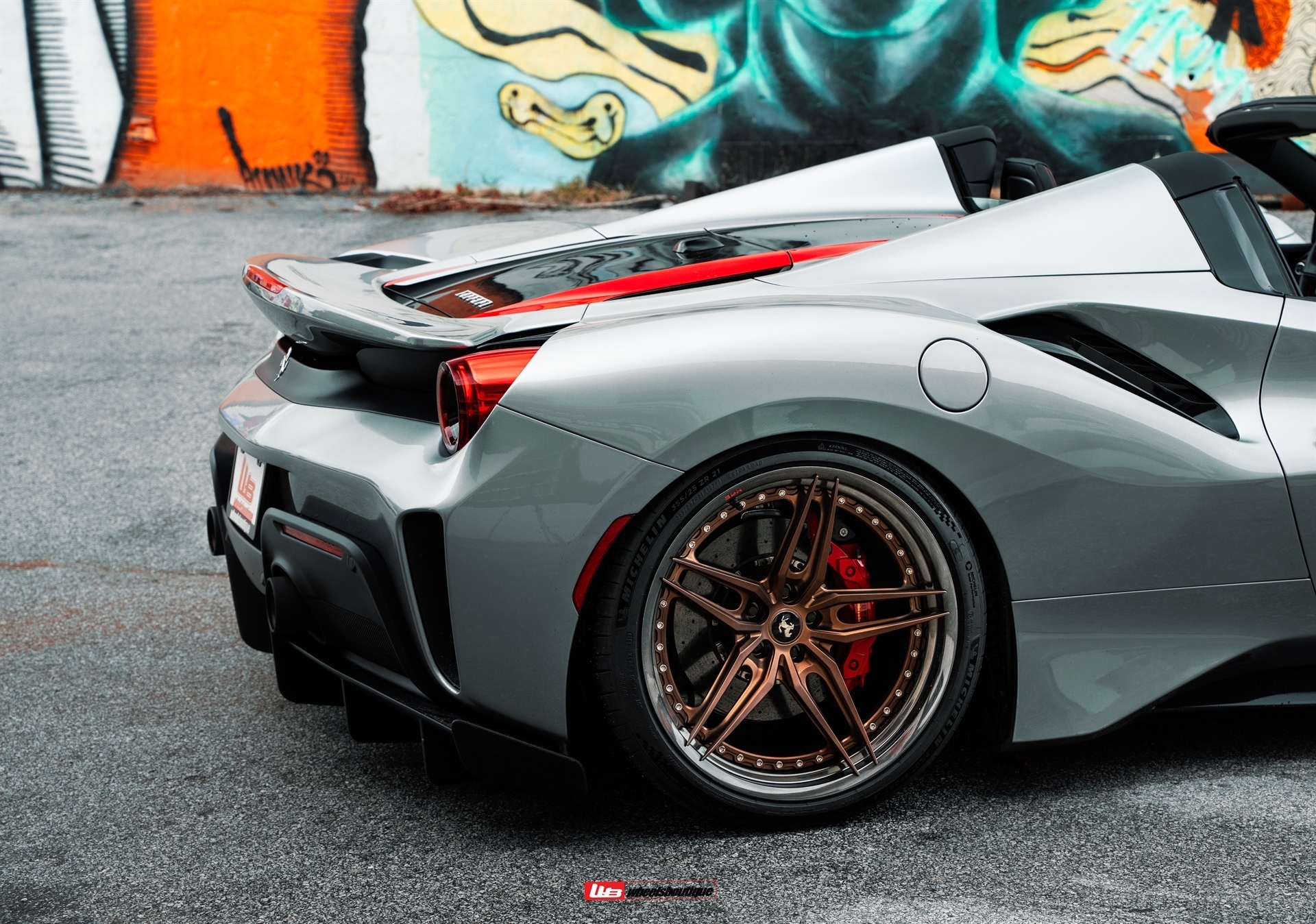 Ferrari 488 Pista Spider | Grigio Silverstone | on HRE S107SC | Frozen Polished Bronze