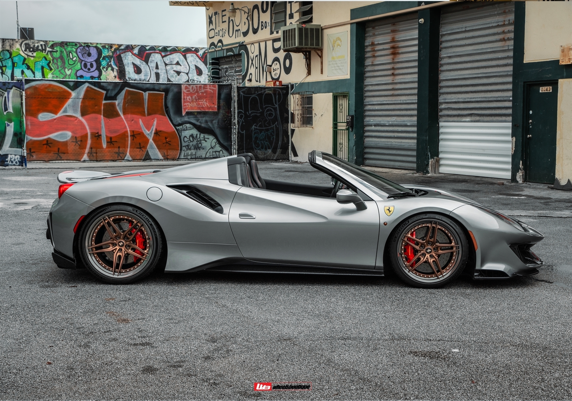 Ferrari 488 Pista Spider | Grigio Silverstone | on HRE S107SC | Frozen Polished Bronze