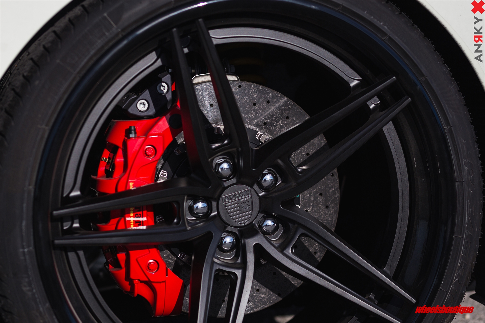 Ferrari 488 Spider | Bianco Avus | on ANRKY AN37 | Satin Black