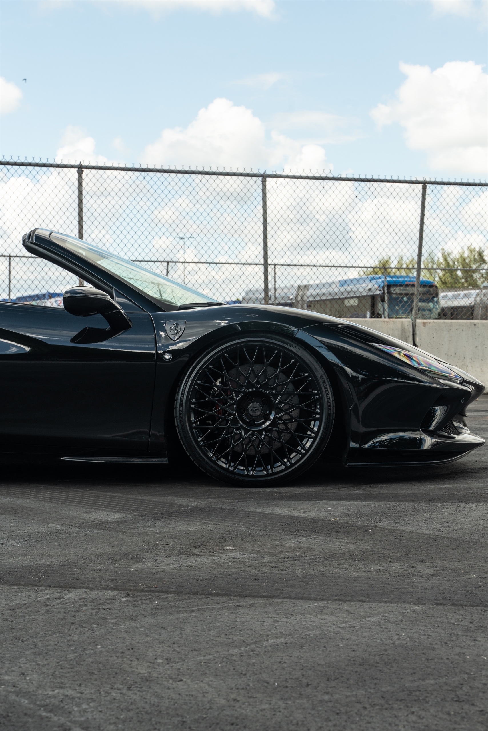 Ferrari F8 | Nero | on HRE 501M | Gloss Black