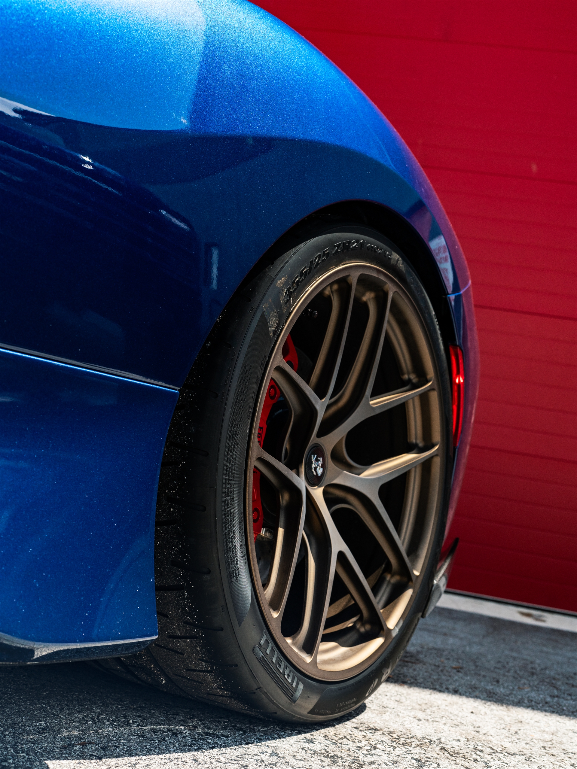 Ferrari 488 Pista | TDF Blue | on HRE R101LW | Santin Bronze
