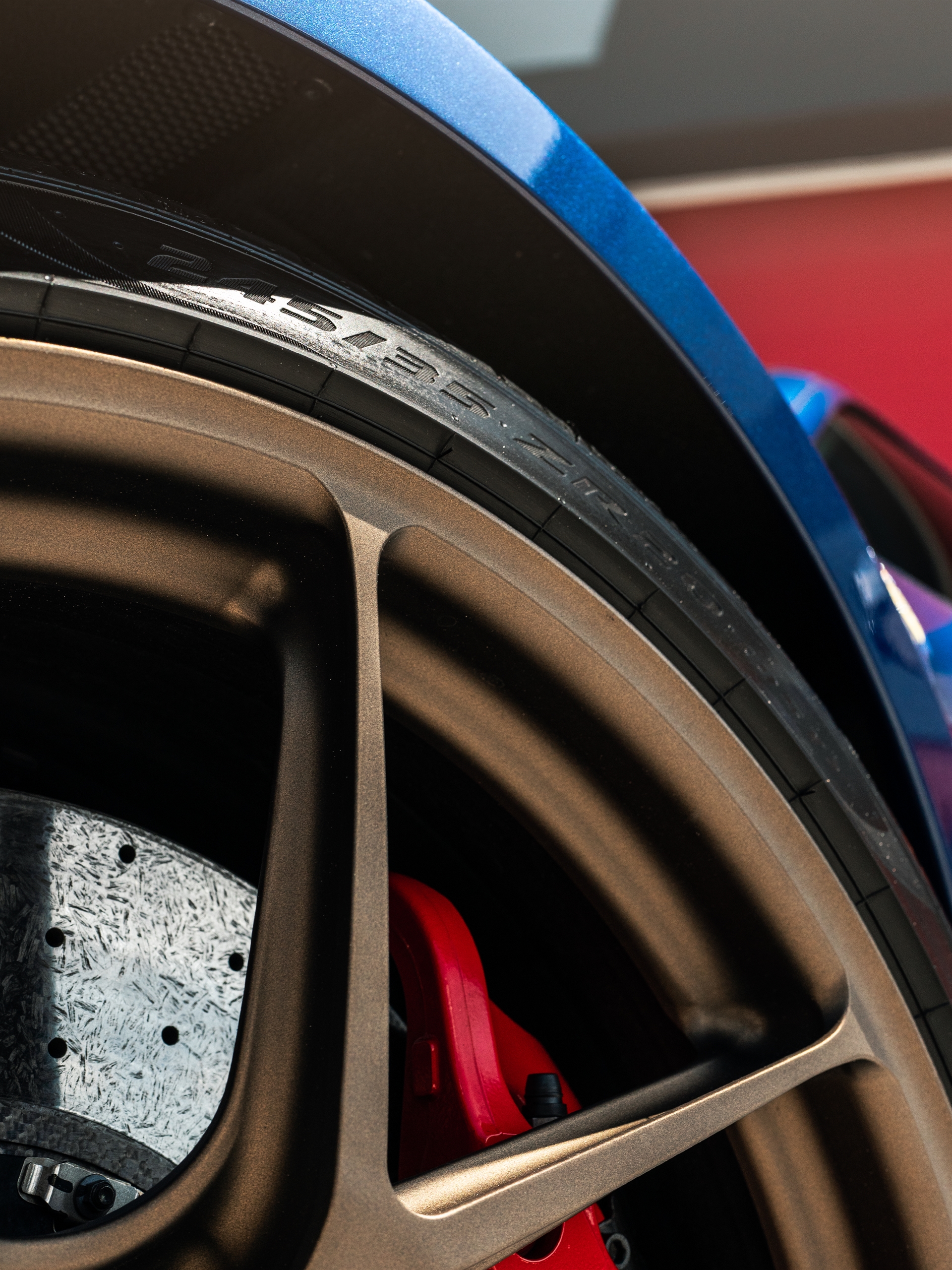 Ferrari 488 Pista | TDF Blue | on HRE R101LW | Santin Bronze