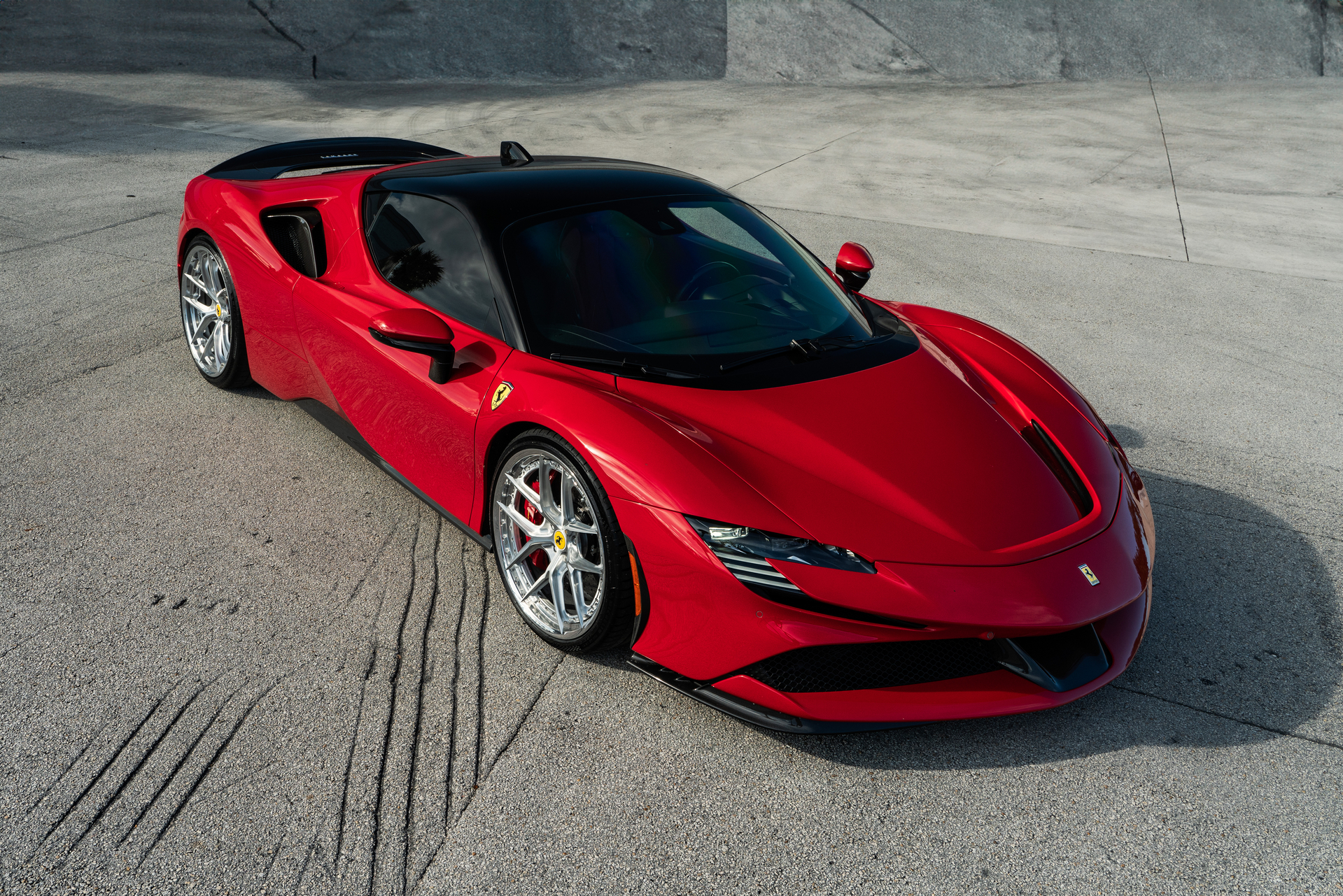 Ferrari SF90 | Rosso Corza | on HRE S101SC | Brushed Clear