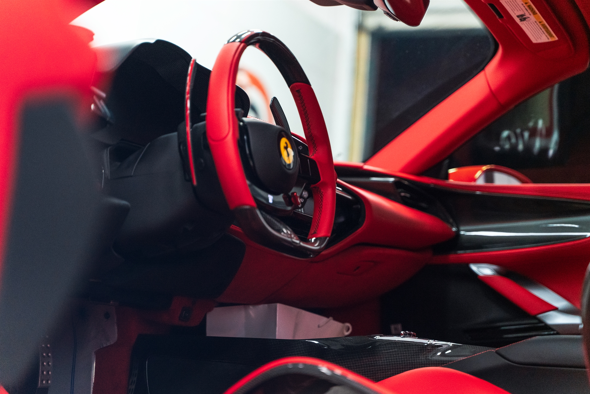 SF90 Spider – Rosso Ferrari Ryft Wheels