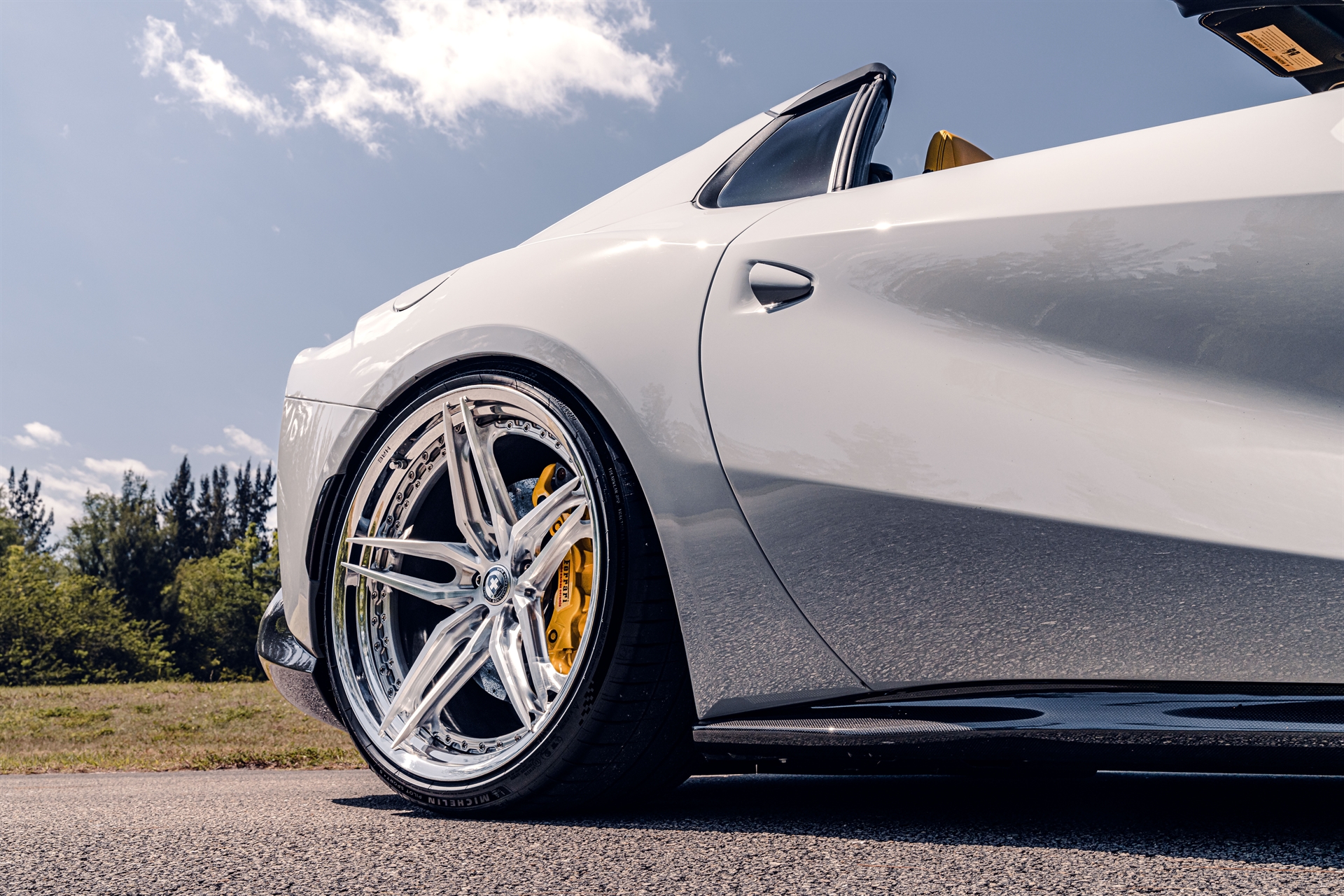 Ferarri 812 GTS | Grigio Squalo | on HRE S107SC | Brushed Clear